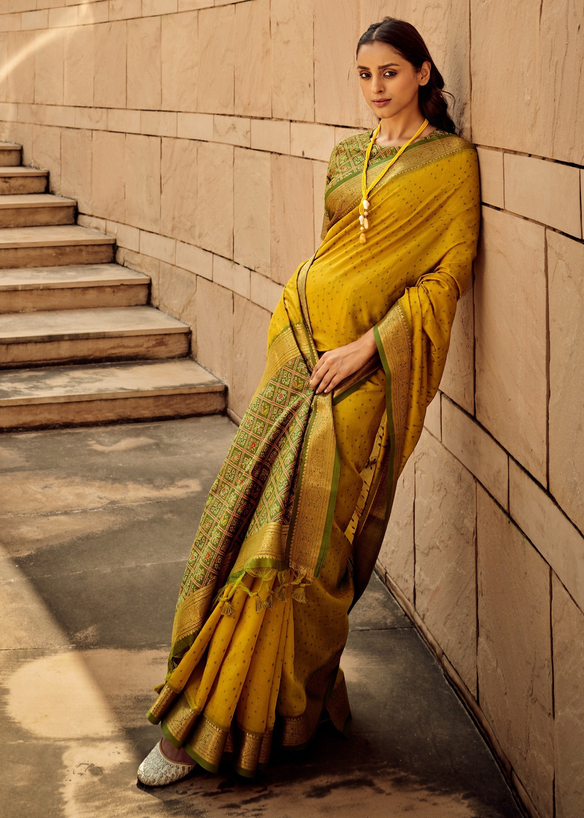 Mustard Handloom Weaving Silk Saree - qivii