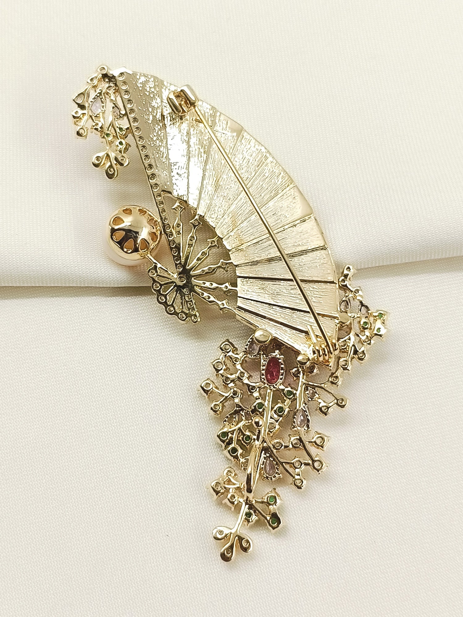 Kalki Multi Colour Mother Of Pearl Fan Brooch