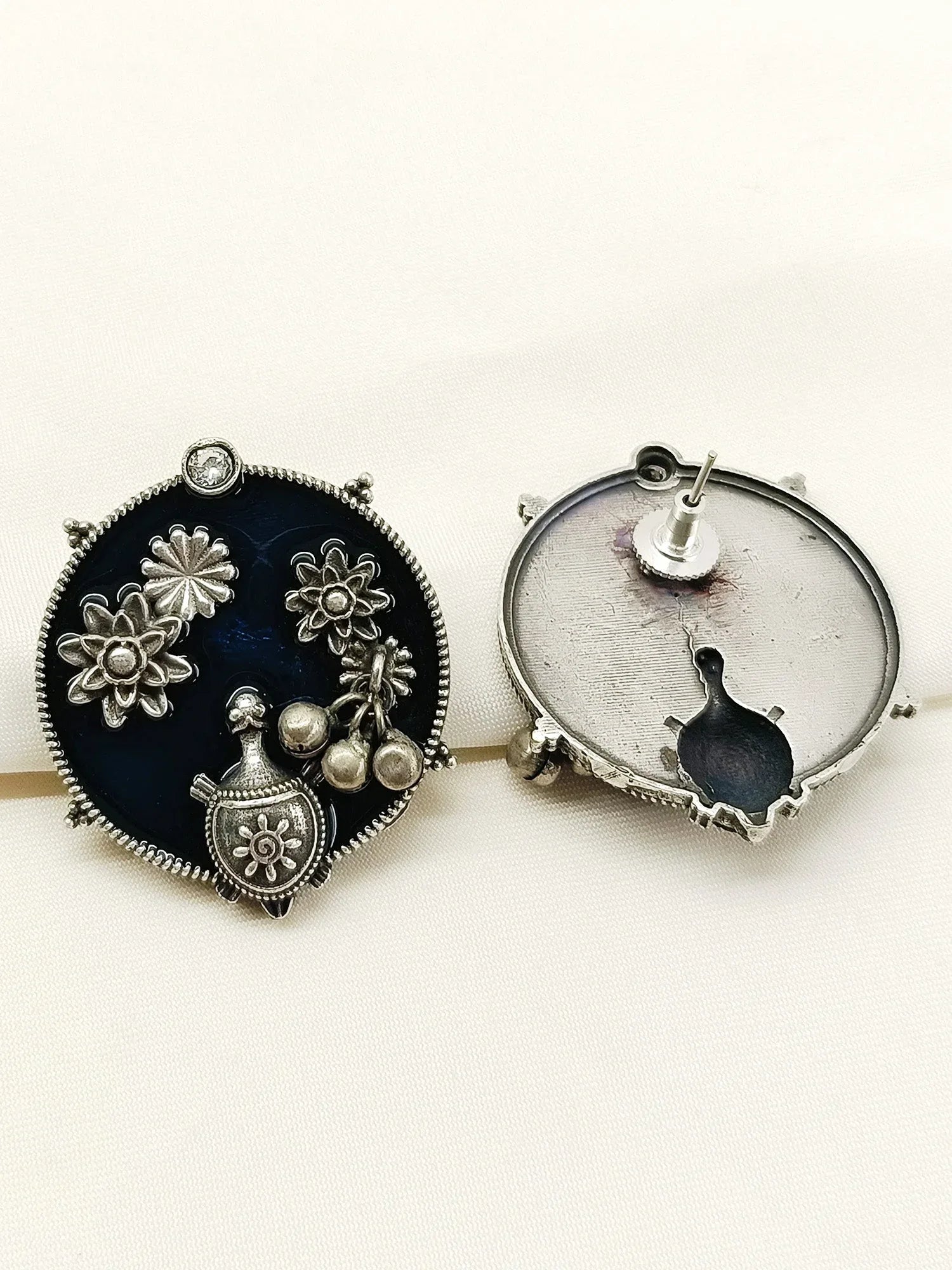 Sanjukta Blue Oxidized Tops