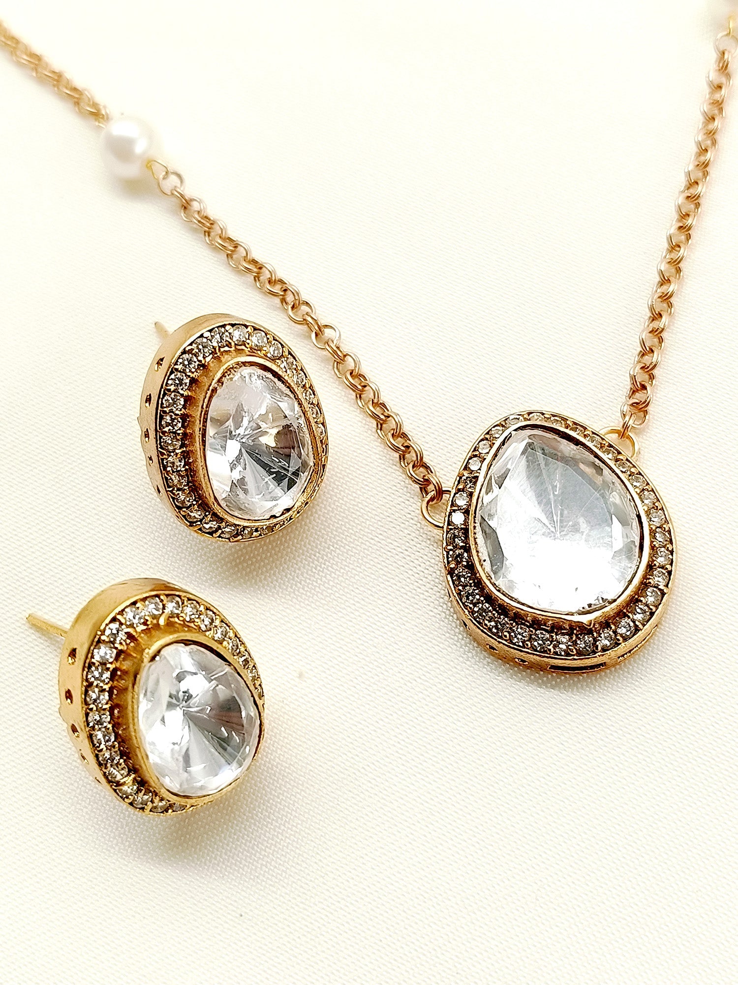 Ishraq White Kundan P Set