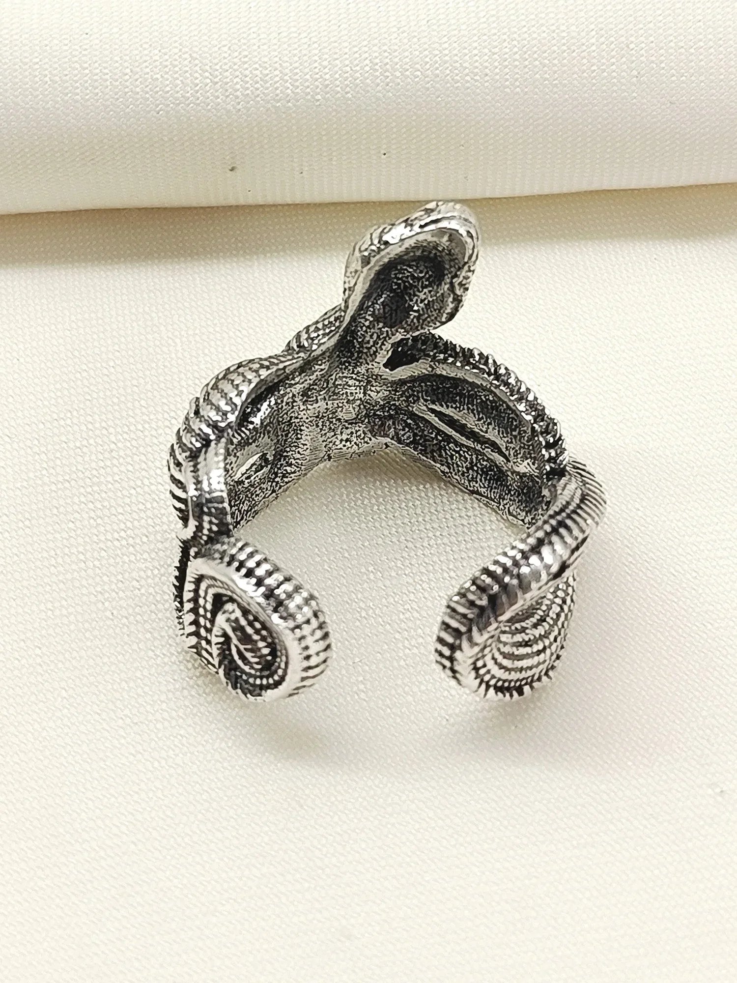 Marian Silver Western Finger Ring