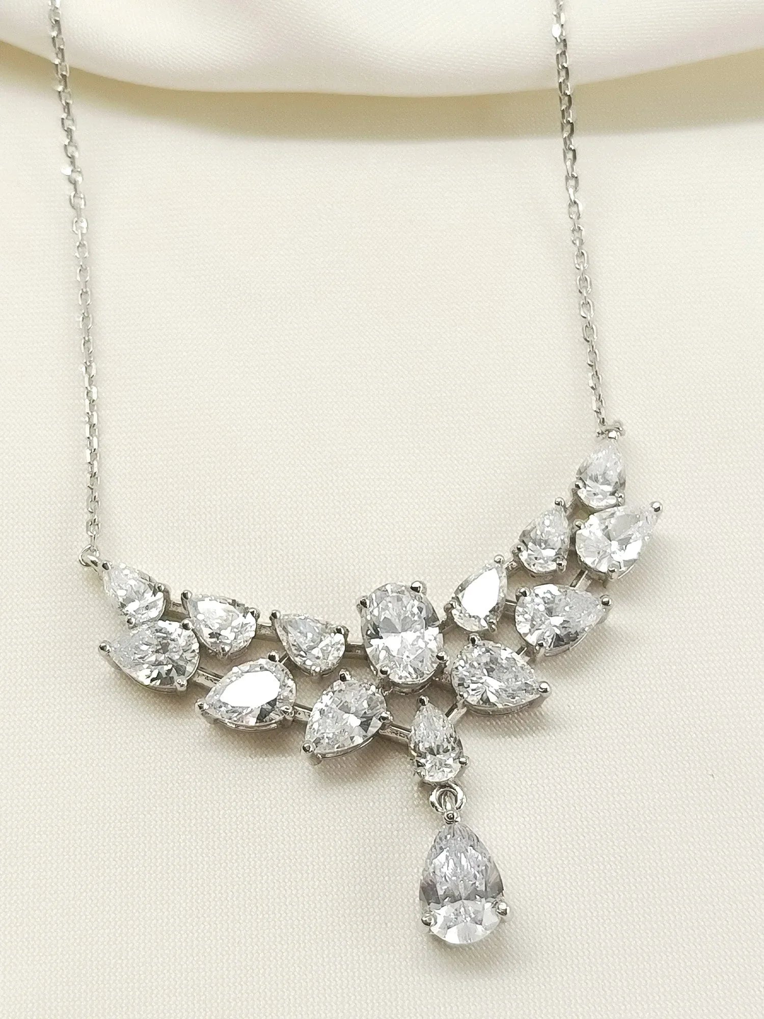 Phaani 92.5 Silver Swarovski Stone Pendal