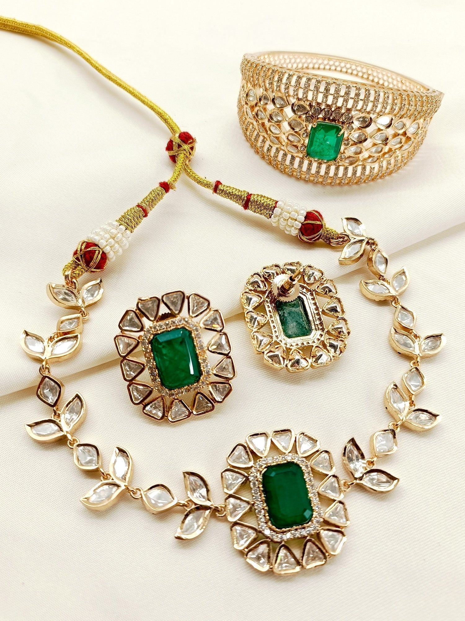 Inaayat Green Kundan Choker With Bracelet Combo set - qivii