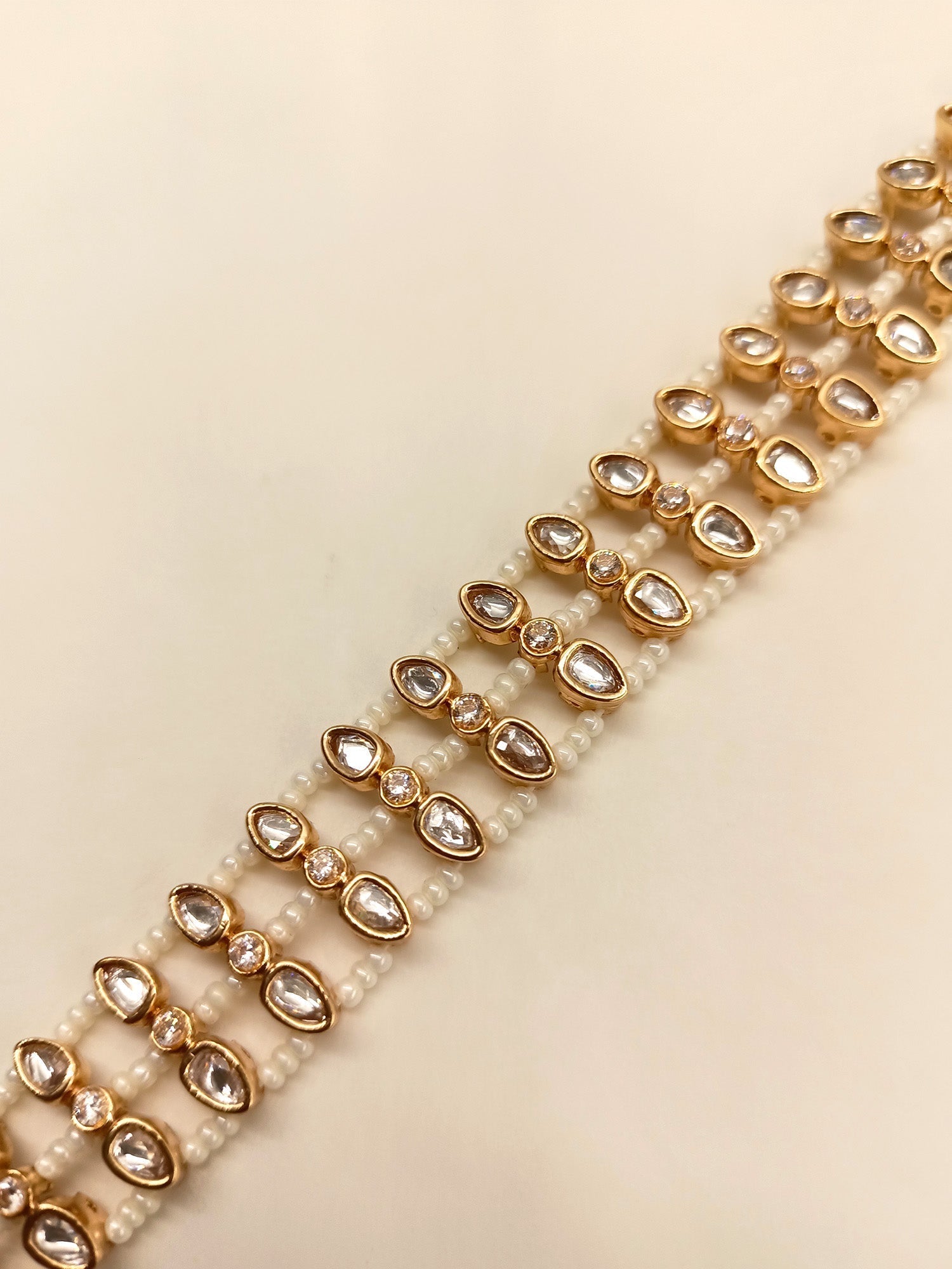 Zayna Pearl White Kundan Sheeshphool - qivii