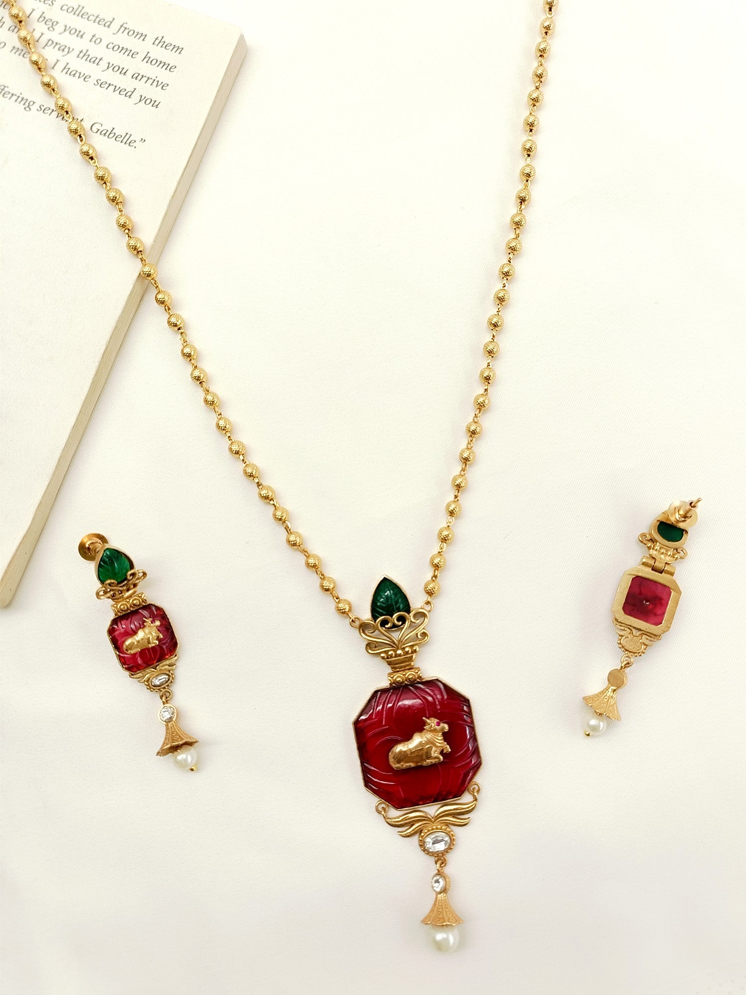 Pankhi R & G Antique Pendant Set - qivii