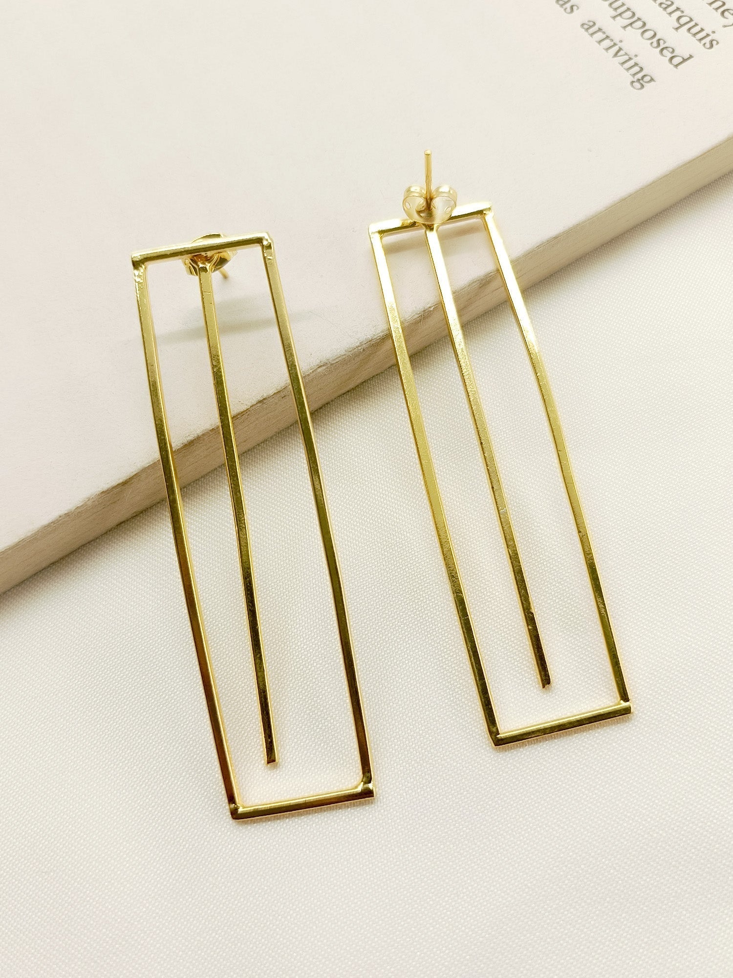 Nysa Golden Western Earring - qivii