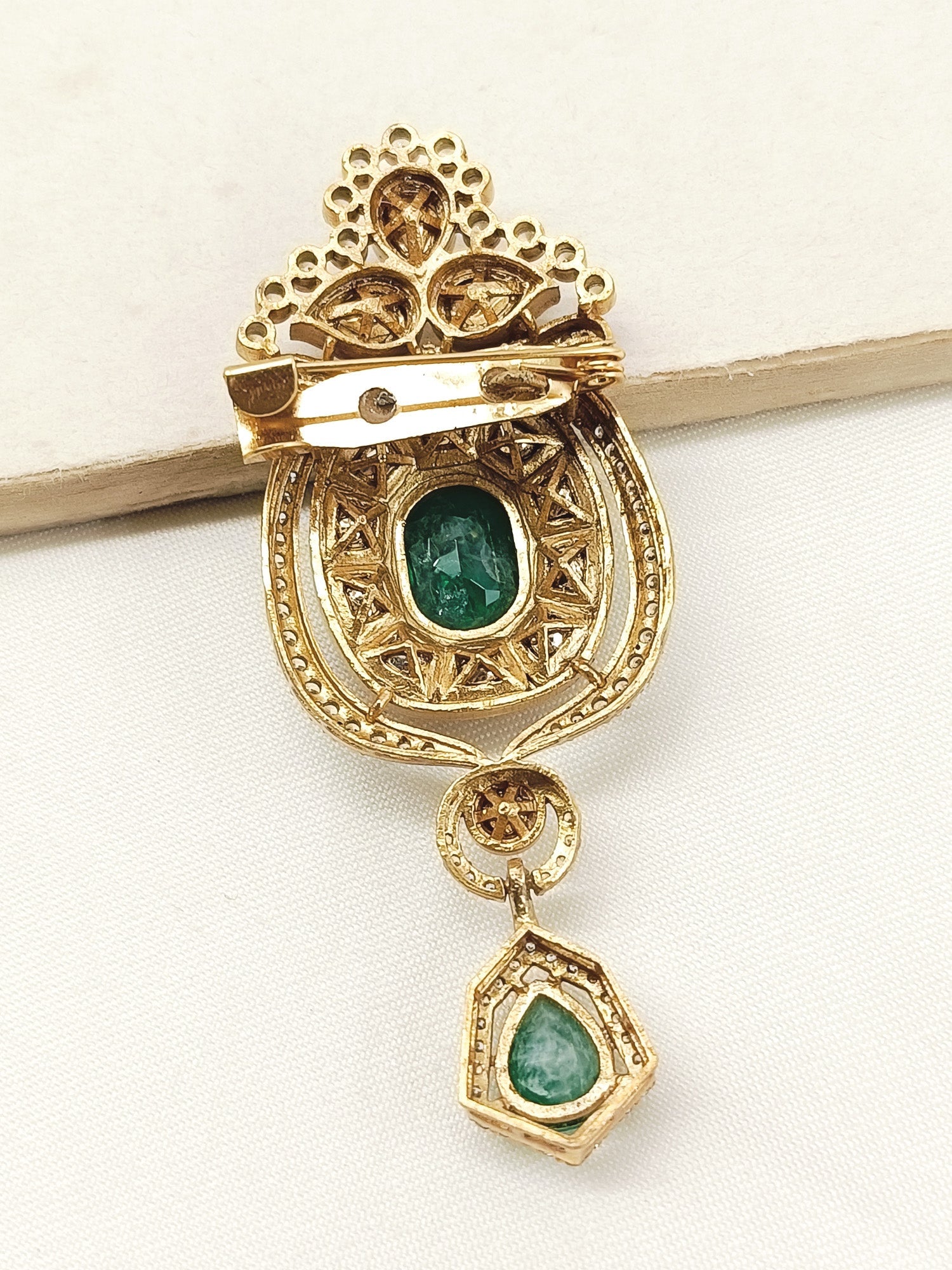 Zeeshan Green Men's Brooch