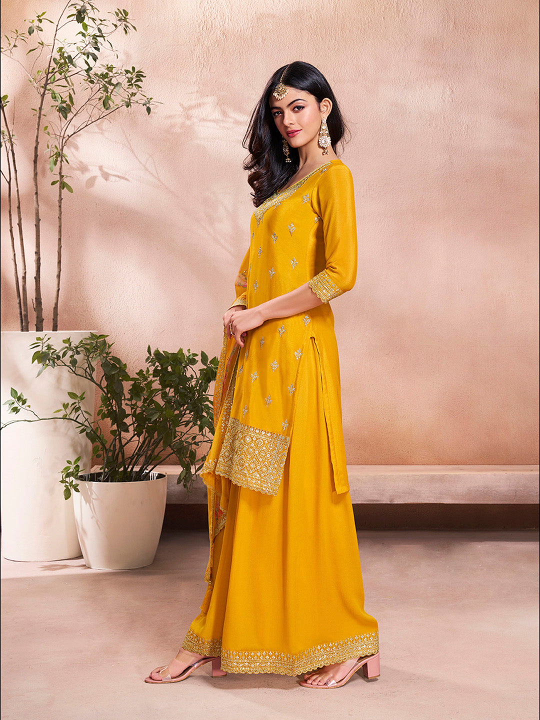 Yellow Butti Floral Pattern Sequins Embroidered Sharara Suit Set - qivii