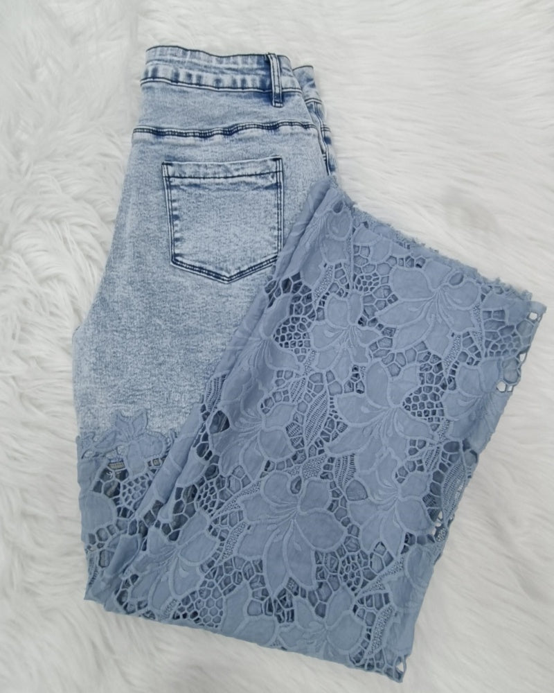 Shapshe® Cut out Floral Denim with Lace Wide Leg Jeans for Women - By Qivii