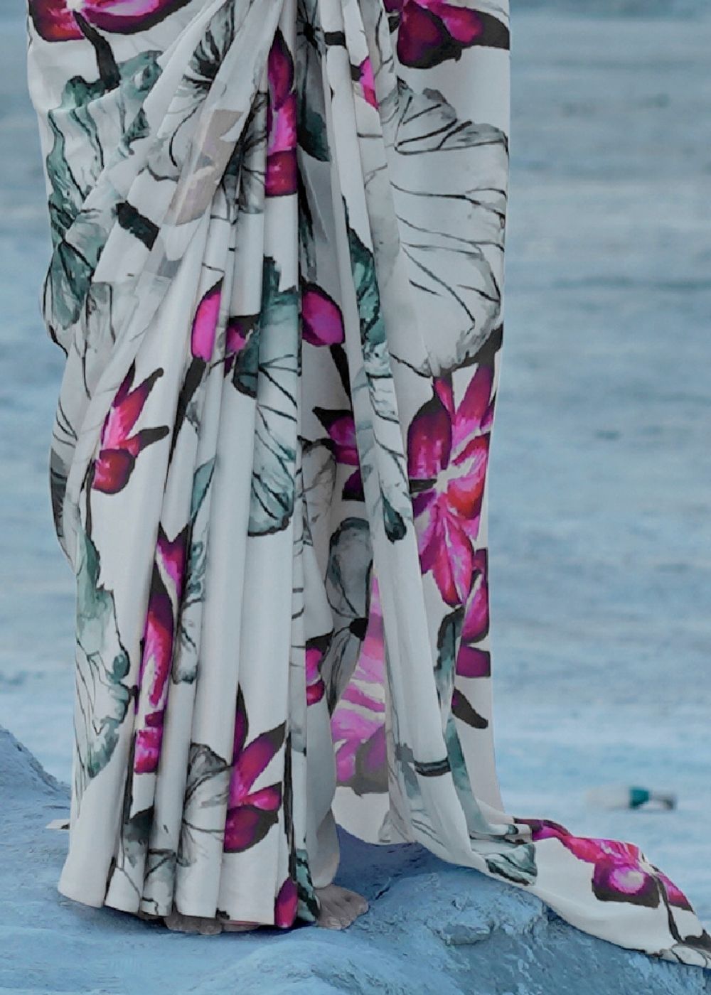 Daisy White Digital Printed Crepe Silk Saree : Top Pick - qivii