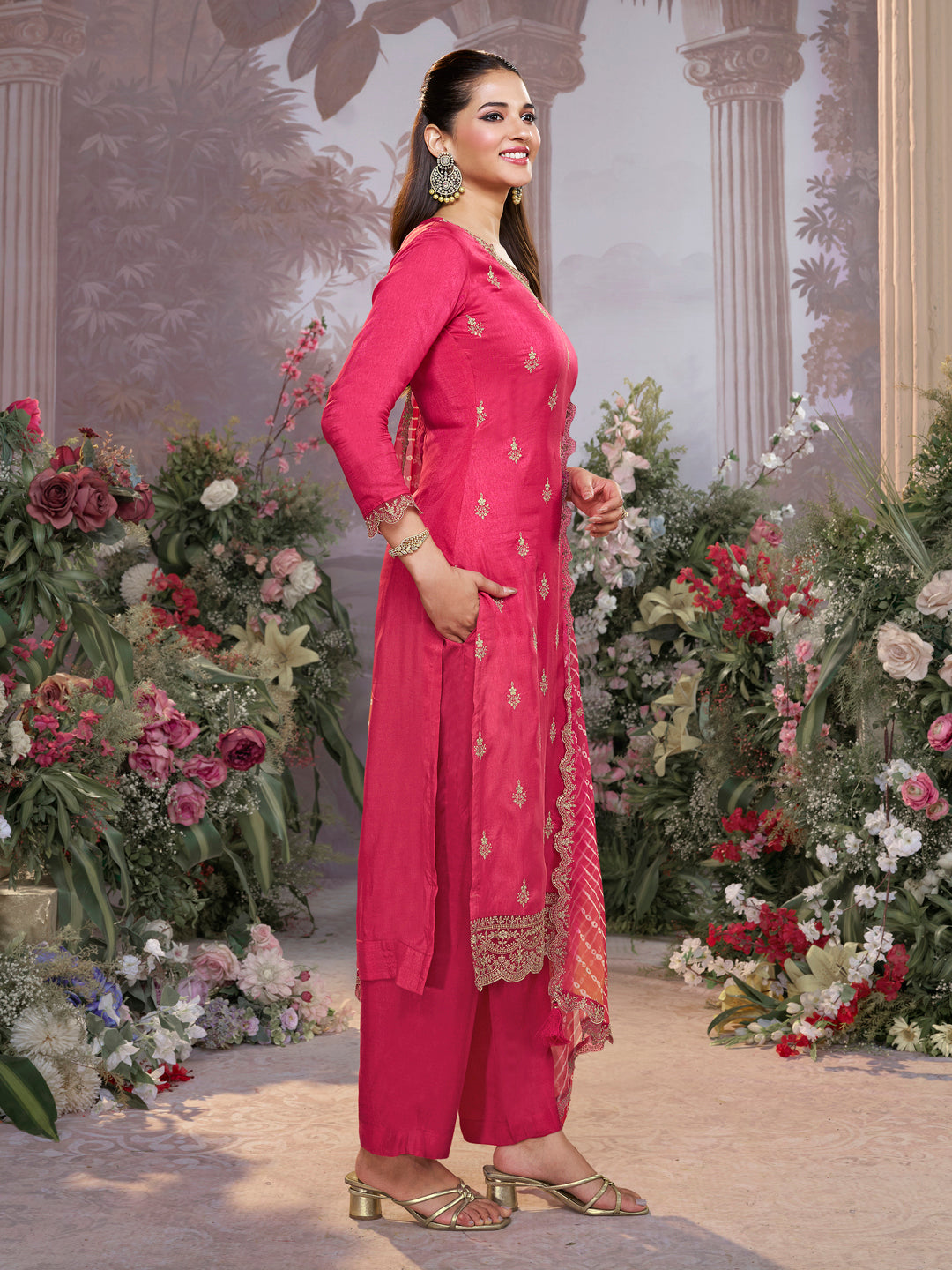 Red Dola Silk Kurta Set with Embroidered Work Paired with Chiffon Dupatta with Digital Print Work - qivii
