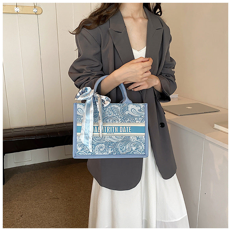 Women's Embroidered Commuter Tote Bag – Versatile Premium Shoulder Bag for Daily Errands, Shopping & Stylish Outings