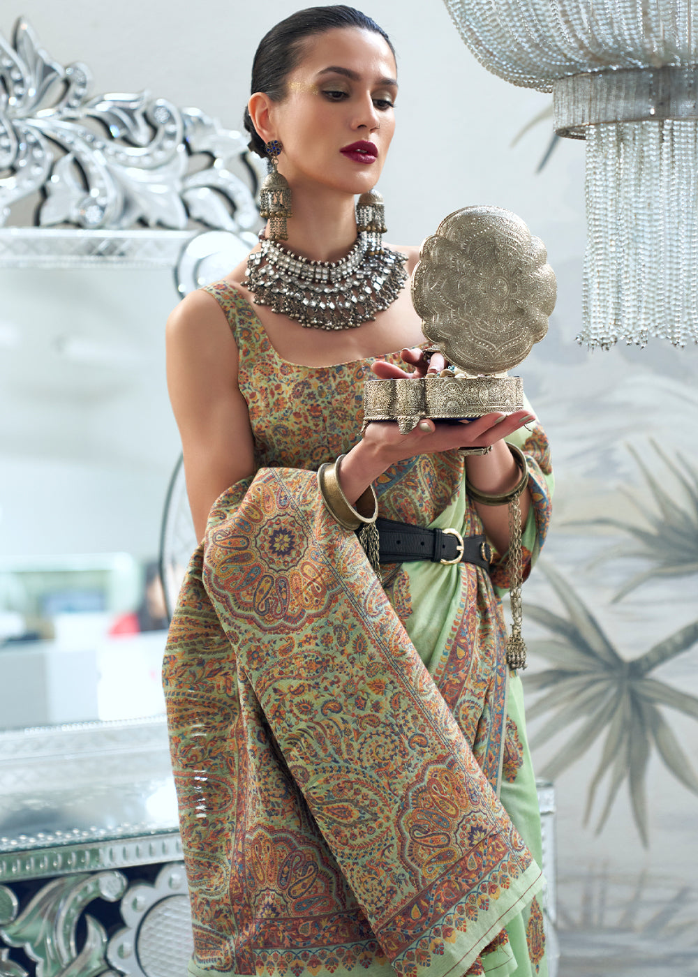 Cool Green Kashmiri Handloom Weaving Silk Saree - qivii