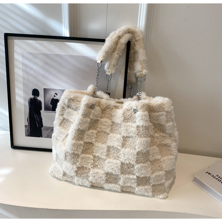 Women's Large-Capacity Plush Handbag | Trendy Quilted Chain Shoulder Bag with Patchwork Design