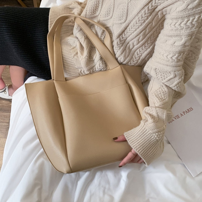 Galya | Tote Bag - By Qivii