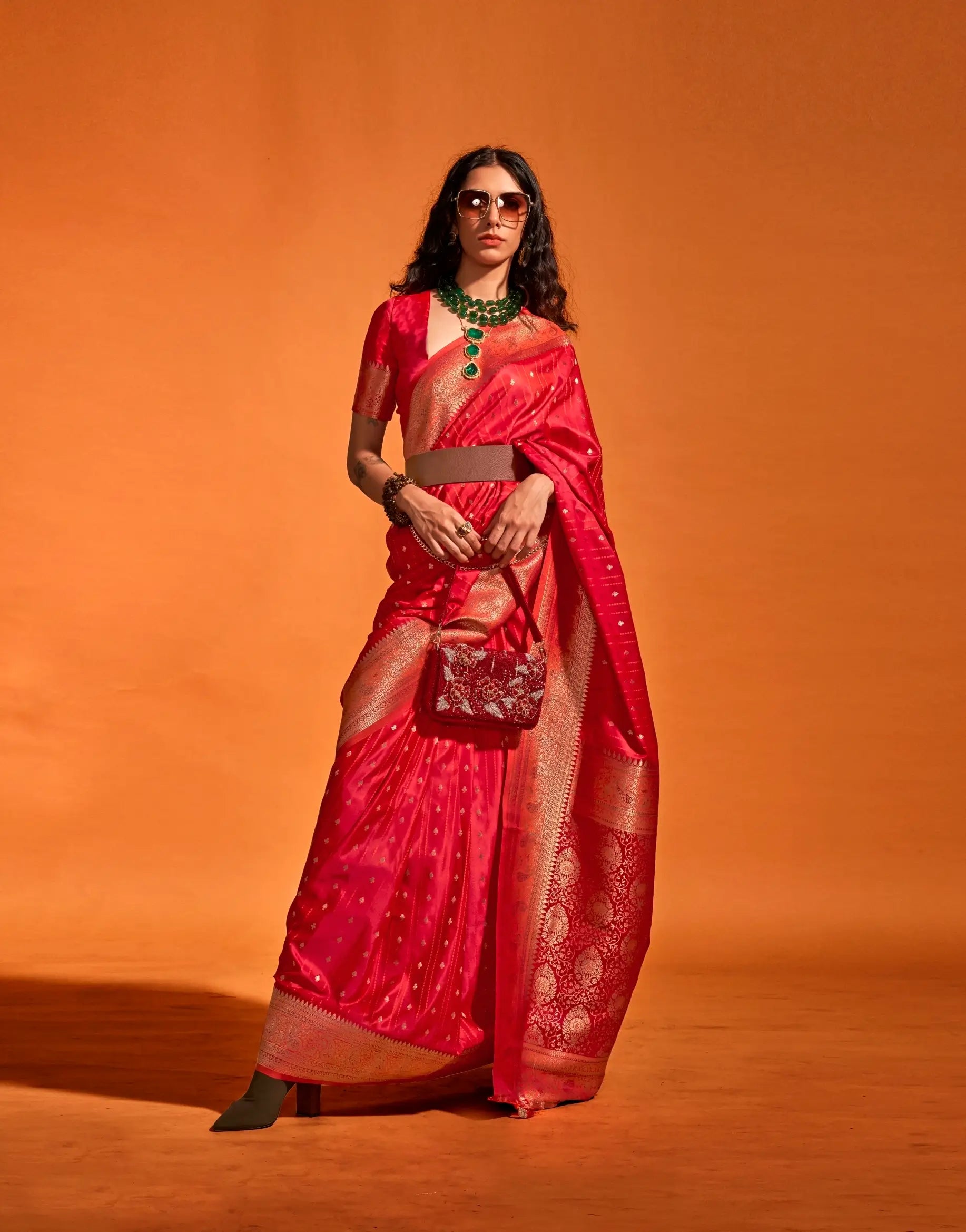 Bright Red Satin Zari Handloom Weaving Silk Saree - qivii
