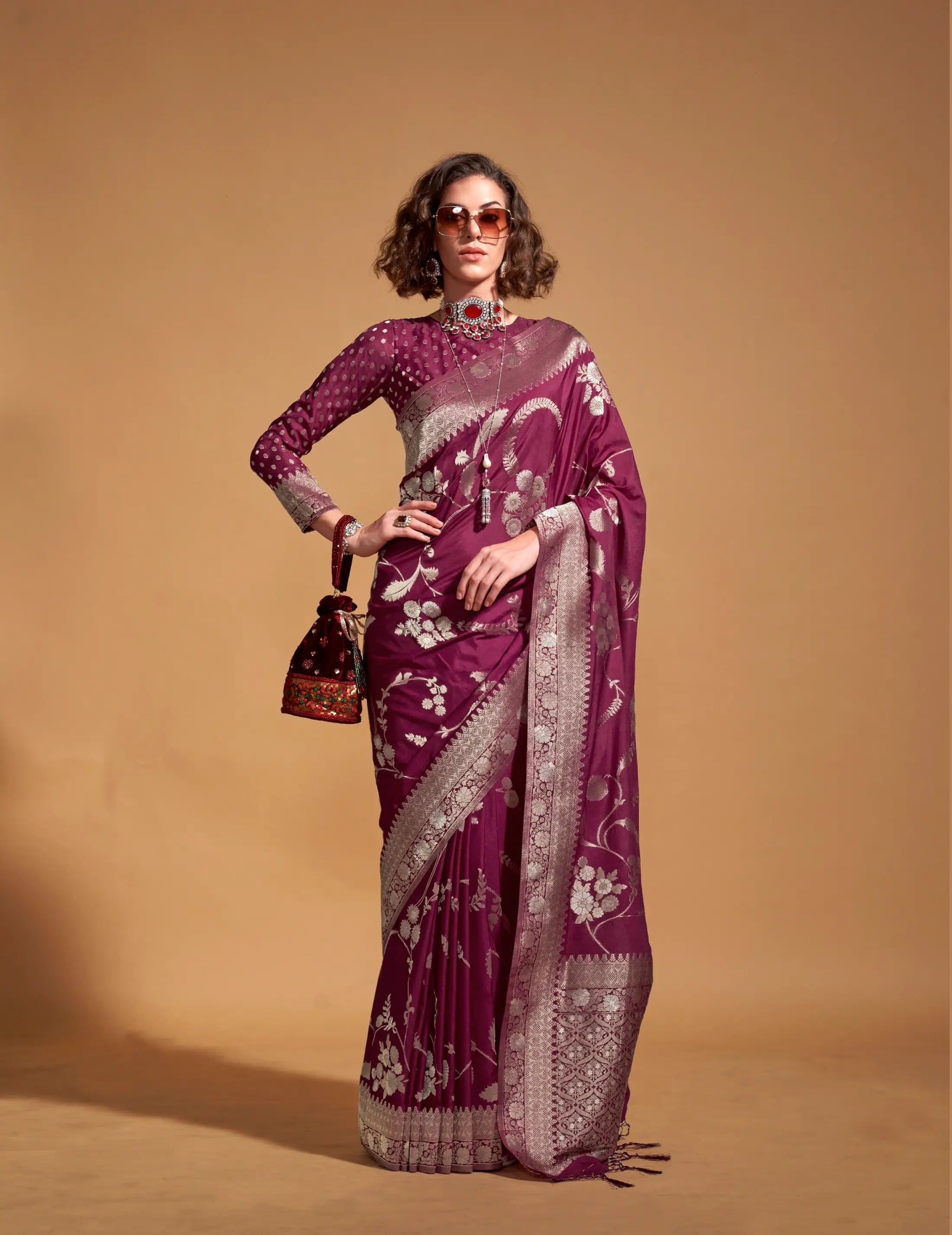 Maroon Georgette Zari Weaving Silk Saree - qivii