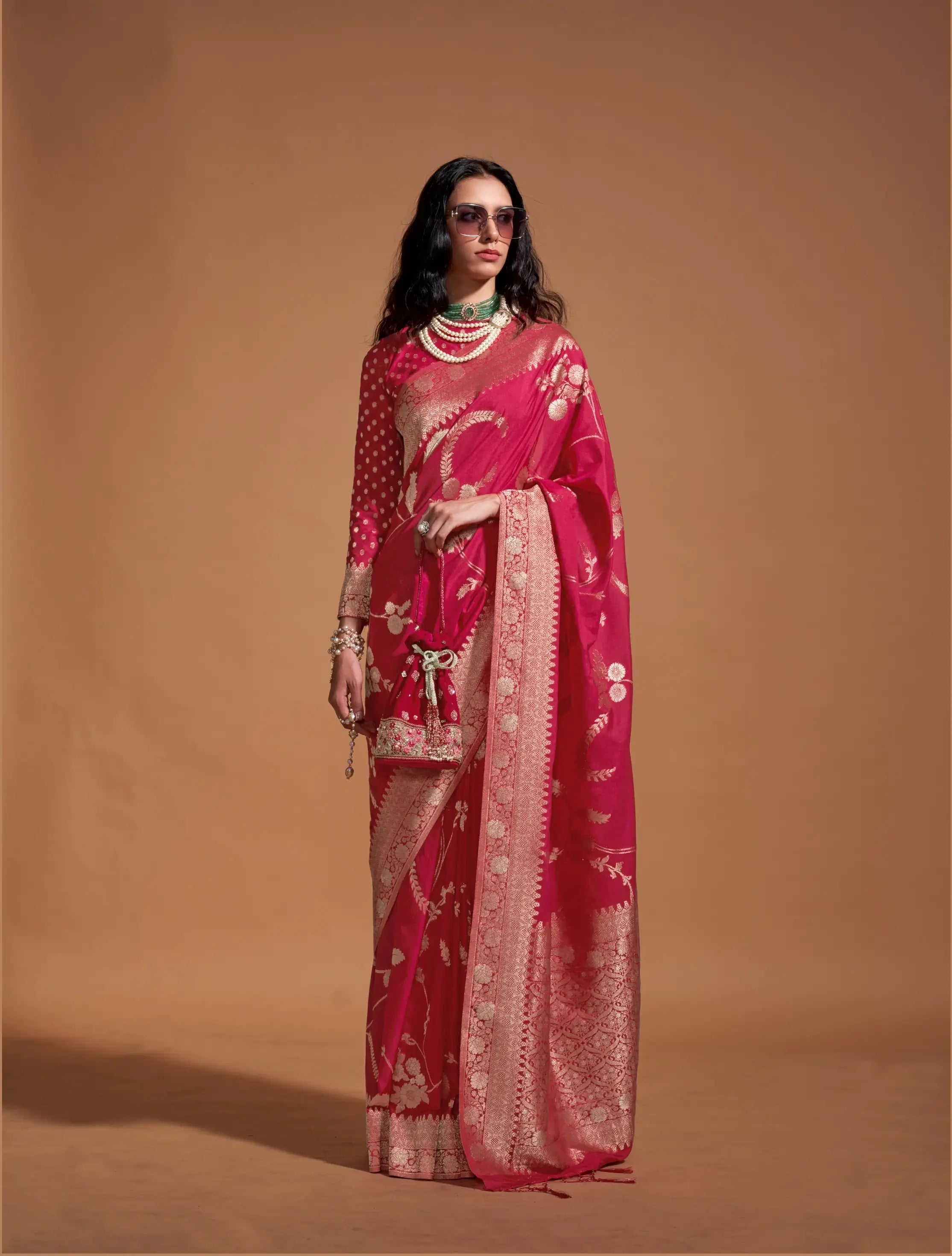 Red Georgette Zari Weaving Silk Saree - qivii