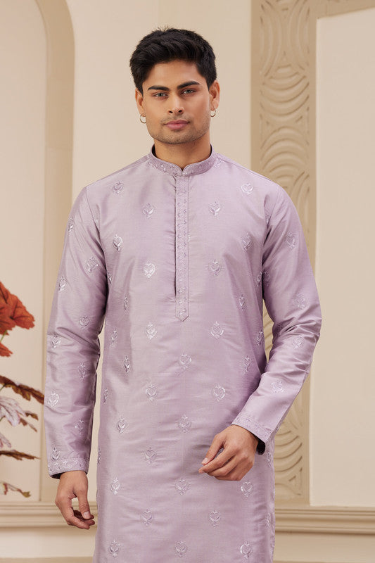 Men's Art Silk Thread Work Kurta Pyjama In Light Purple Colour