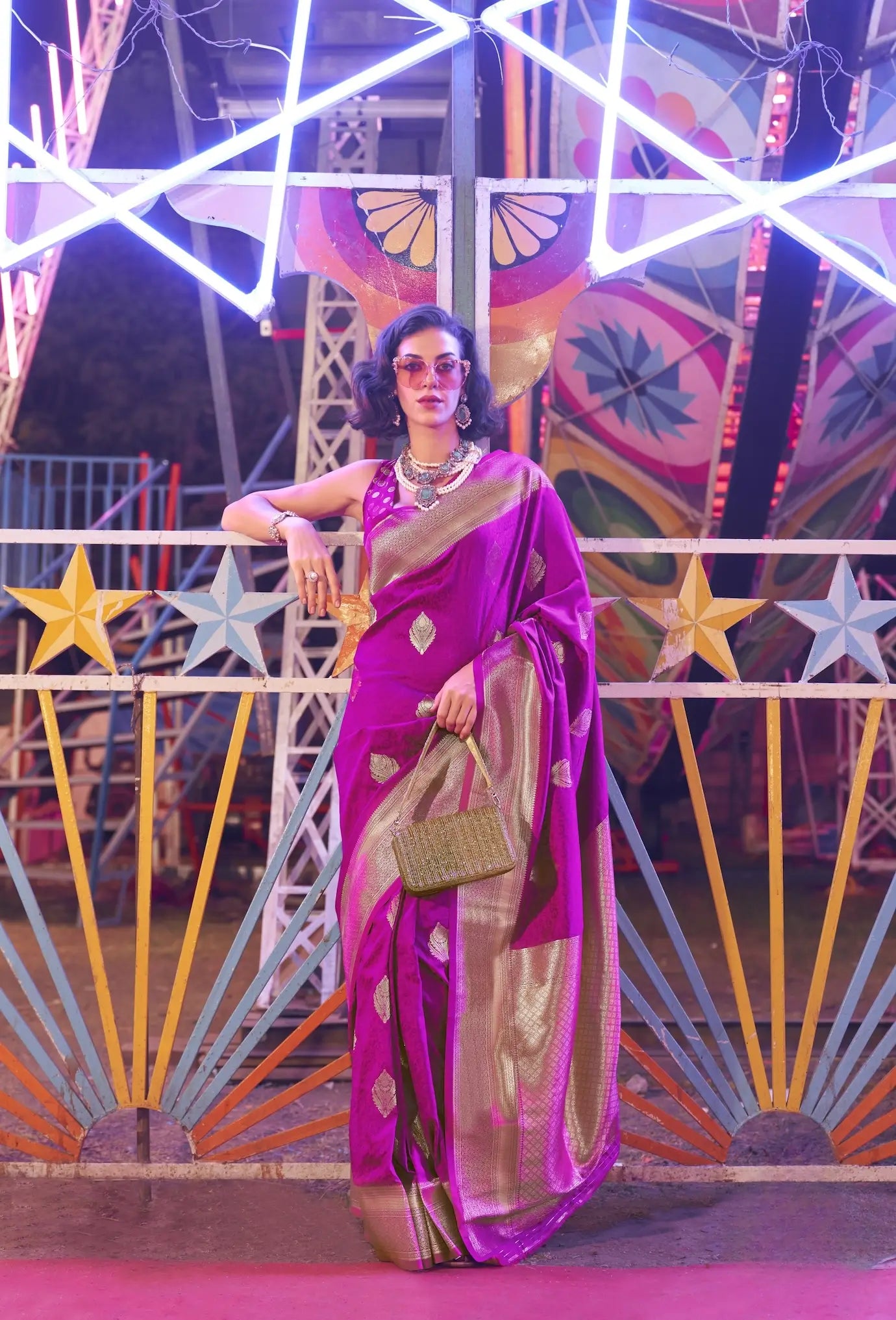 Pink Handloom Weaving Silk Saree With Handwoven Art - qivii