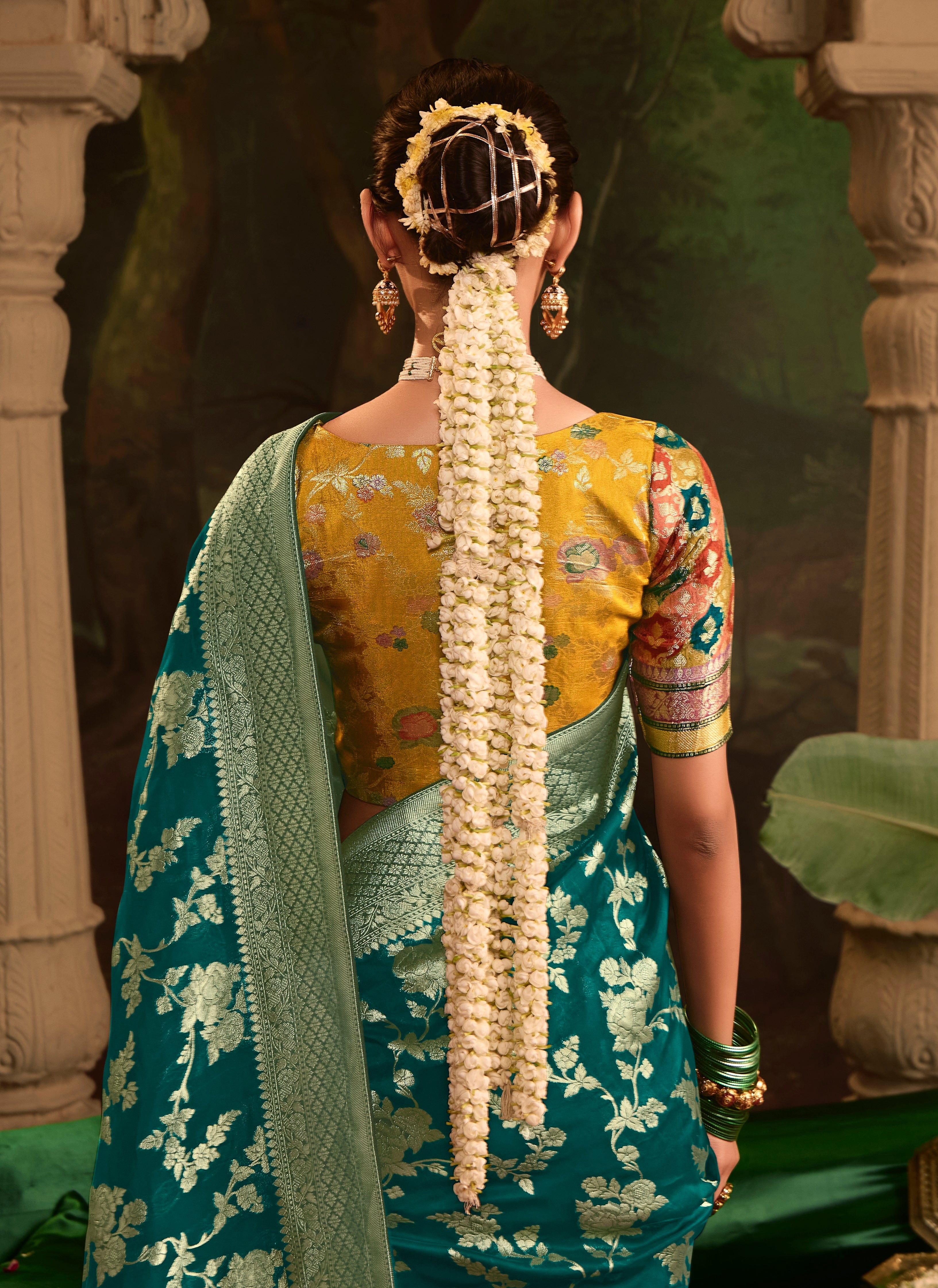 Green Pure Crepe Dola Silk With Heavy Viewing Work And Tussles On Pallu Saree - qivii