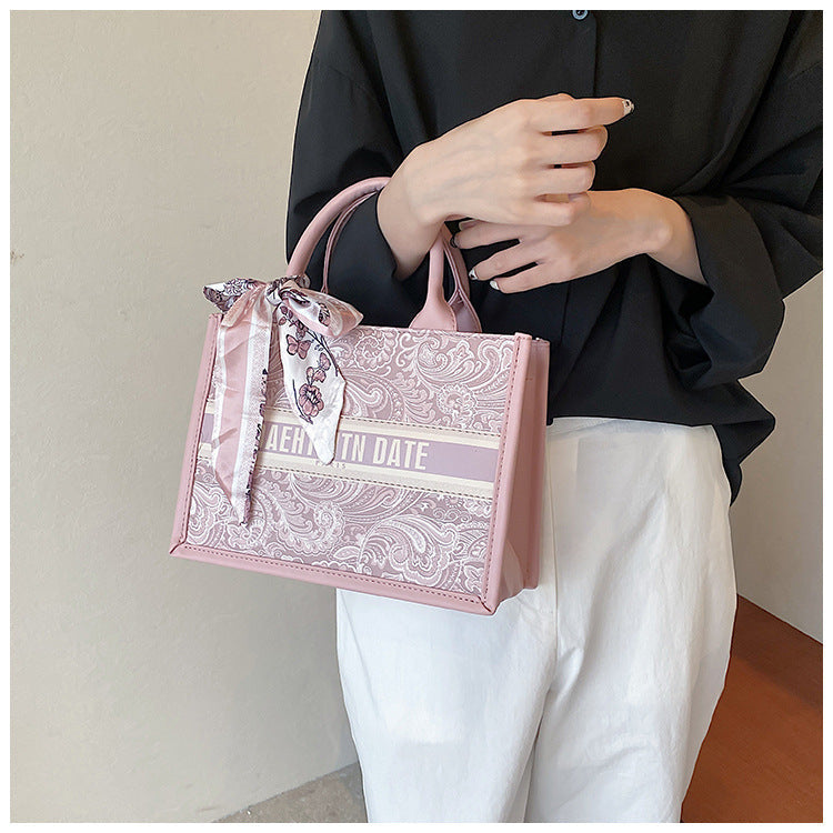 Women's Embroidered Commuter Tote Bag – Versatile Premium Shoulder Bag for Daily Errands, Shopping & Stylish Outings