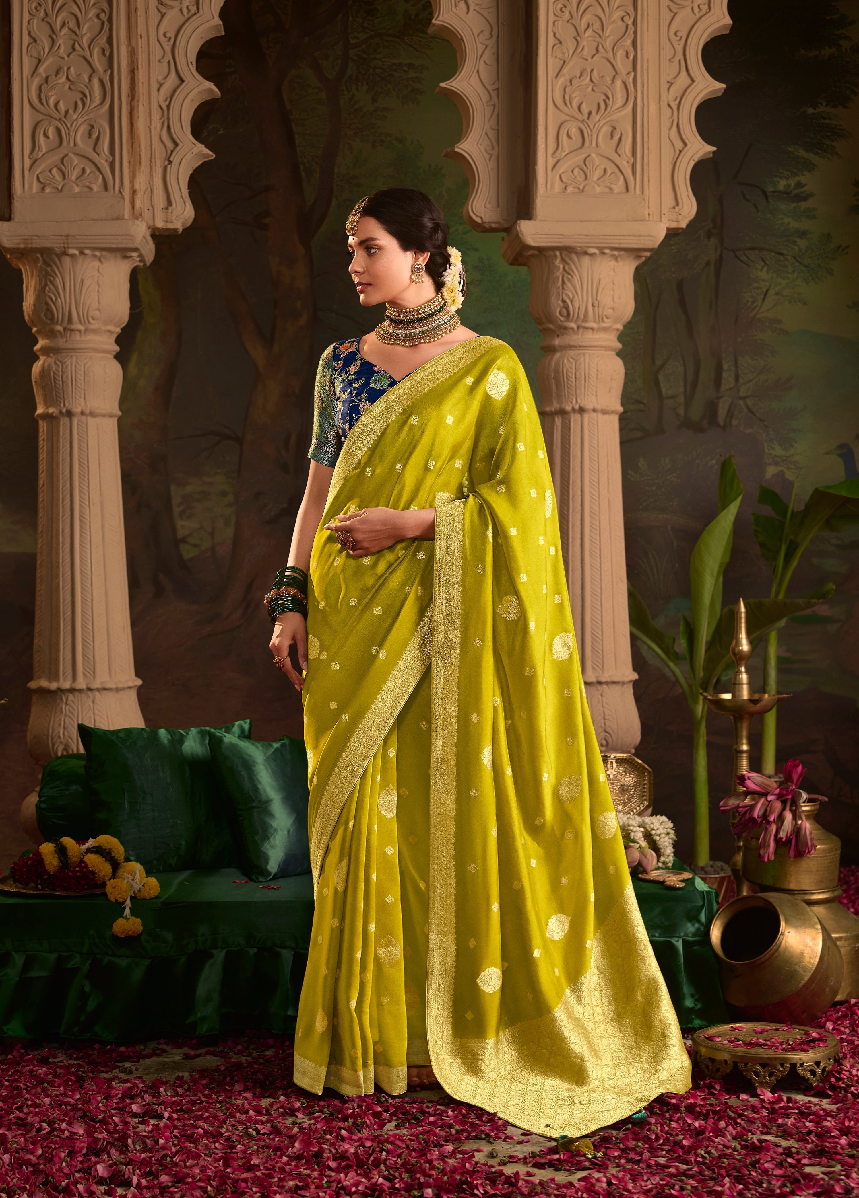Parrot Green Pure Crepe Dola Silk With Heavy Viewing Work And Tussles On Pallu Saree - qivii