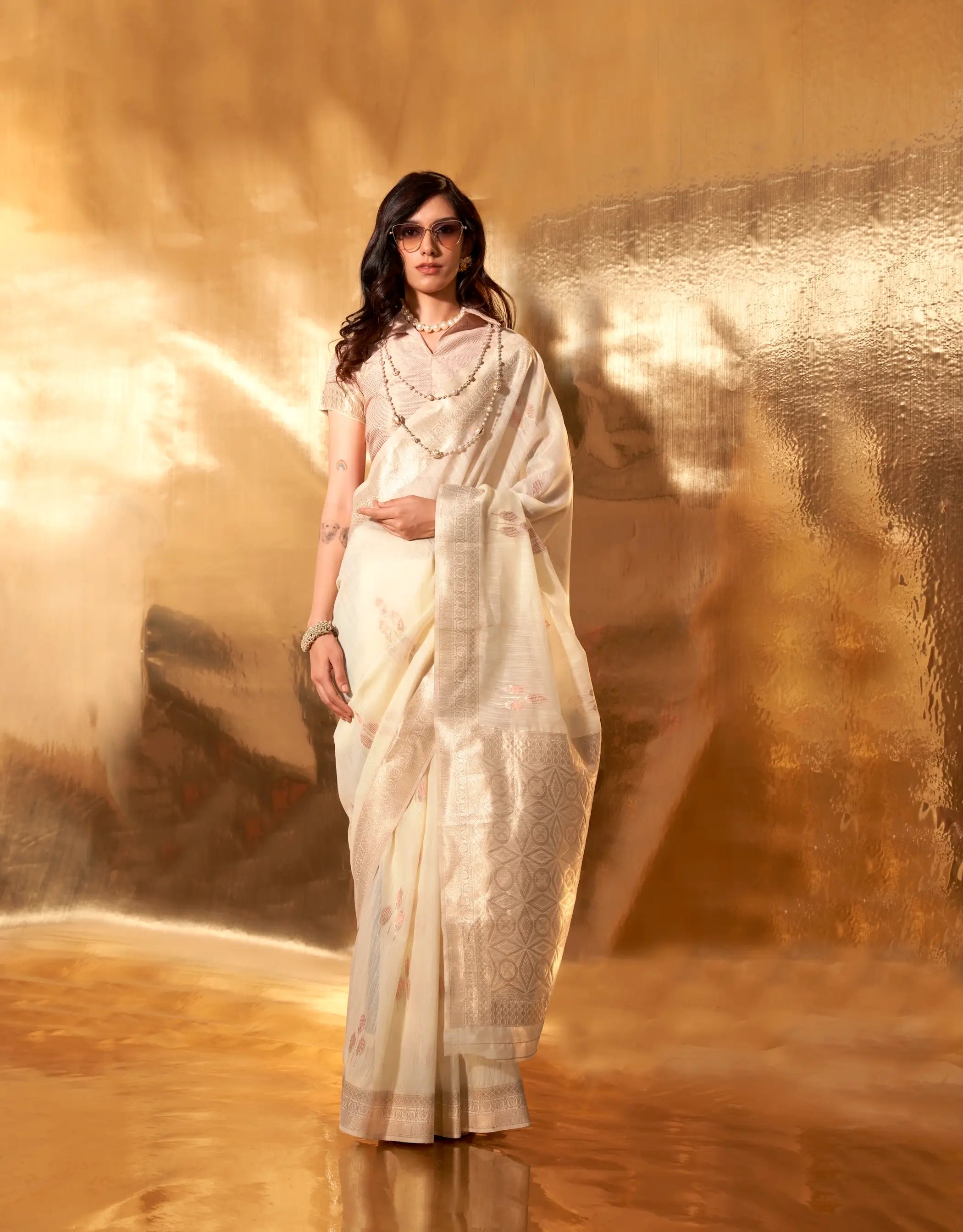 Beige Linen Cotton Zari Weaving Saree - qivii