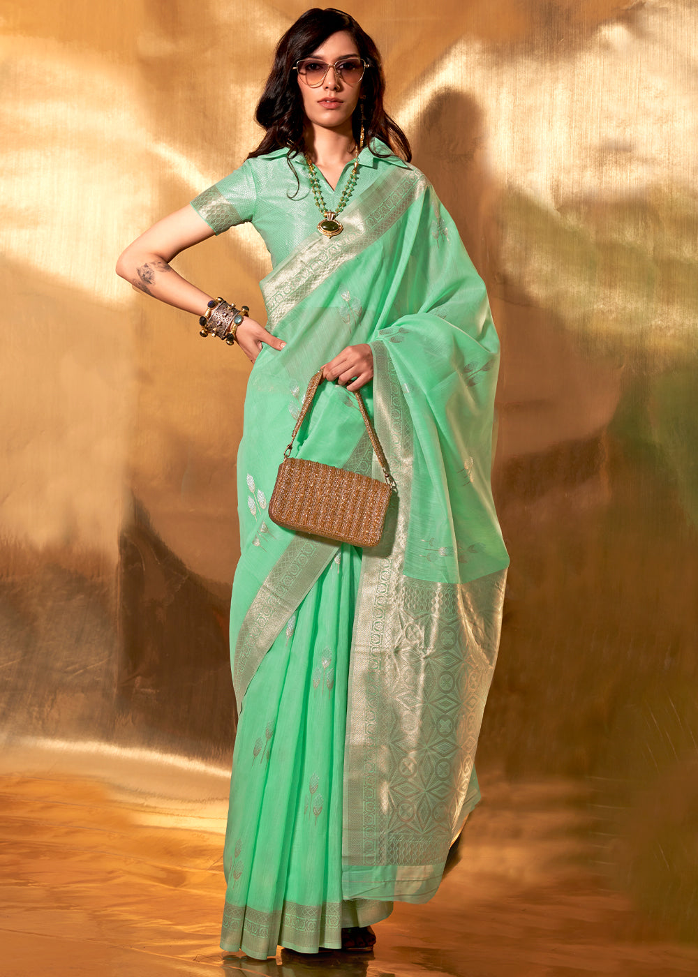 Fern Green Hand Woven Linen Cotton Saree with Brocade Blouse - qivii