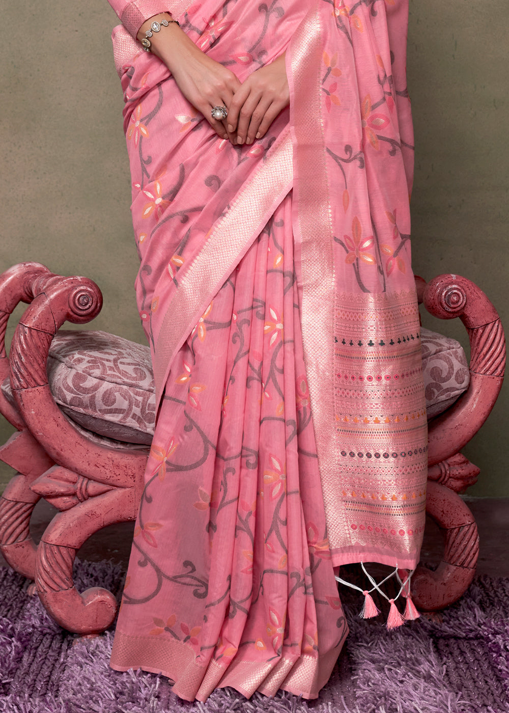 Vivid Pink Jamdani Handwoven Cotton Saree with Brocade Blouse - qivii