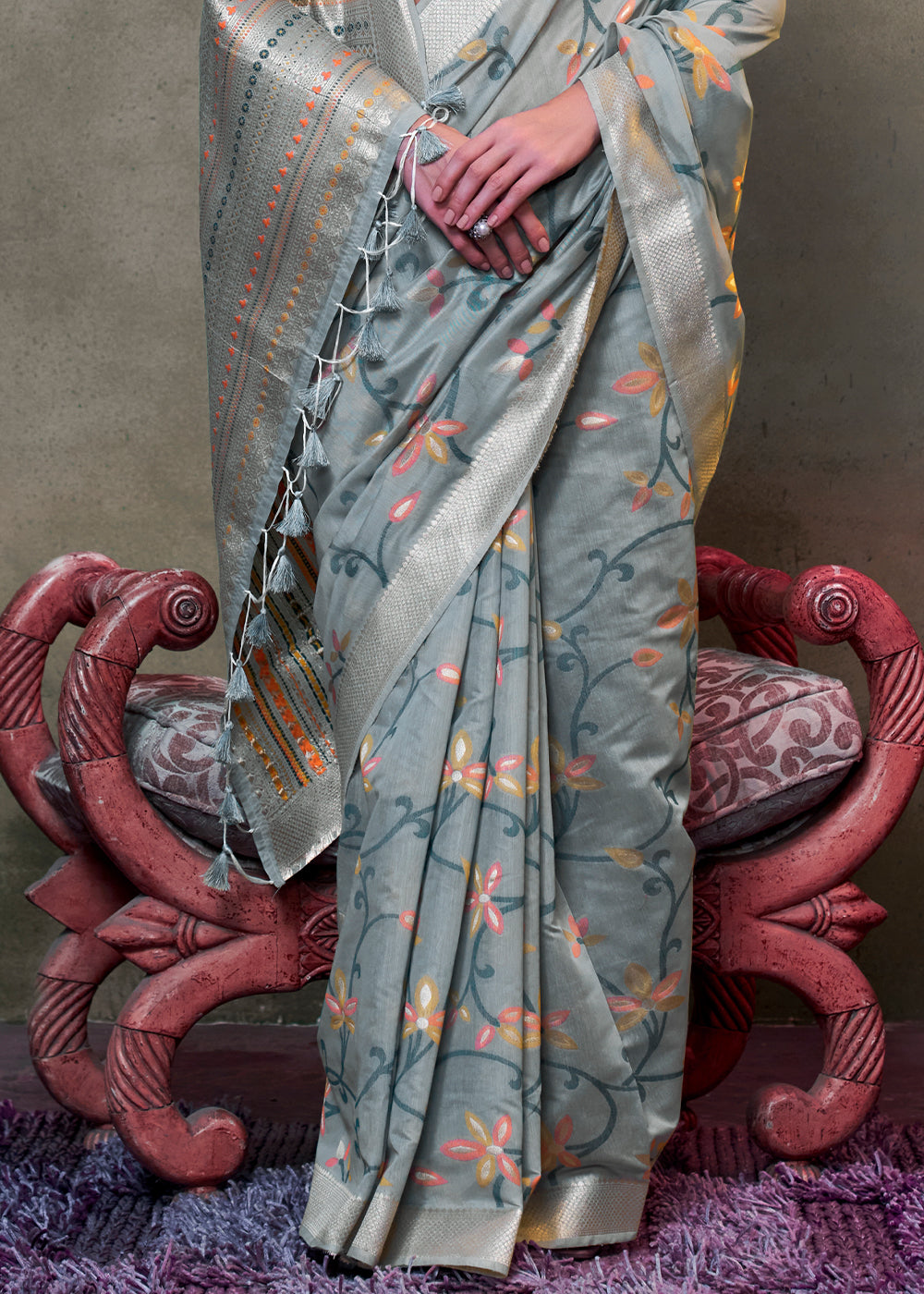 Seal Grey Jamdani Handwoven Cotton Saree with Brocade Blouse - qivii