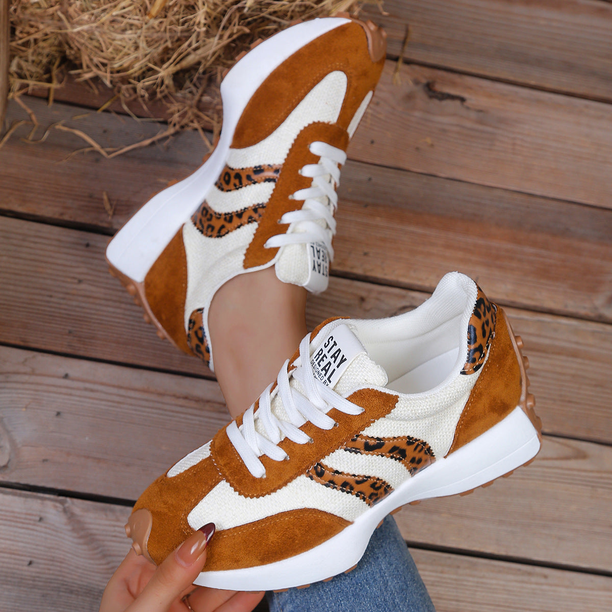Women's Athena Curve Chunky Retro Runner Sneakers – Extended-Size Vintage Dad Walking Shoes with Sculpted Waist (US 5–11.5)