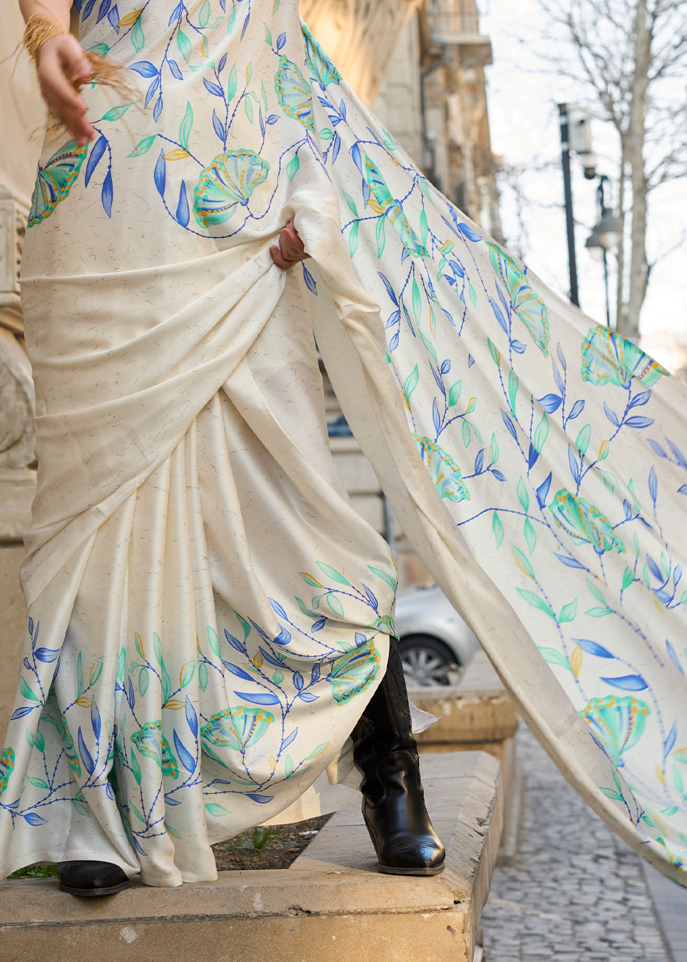 Pearl White Contemporary Printed Satin Crepe Saree - qivii