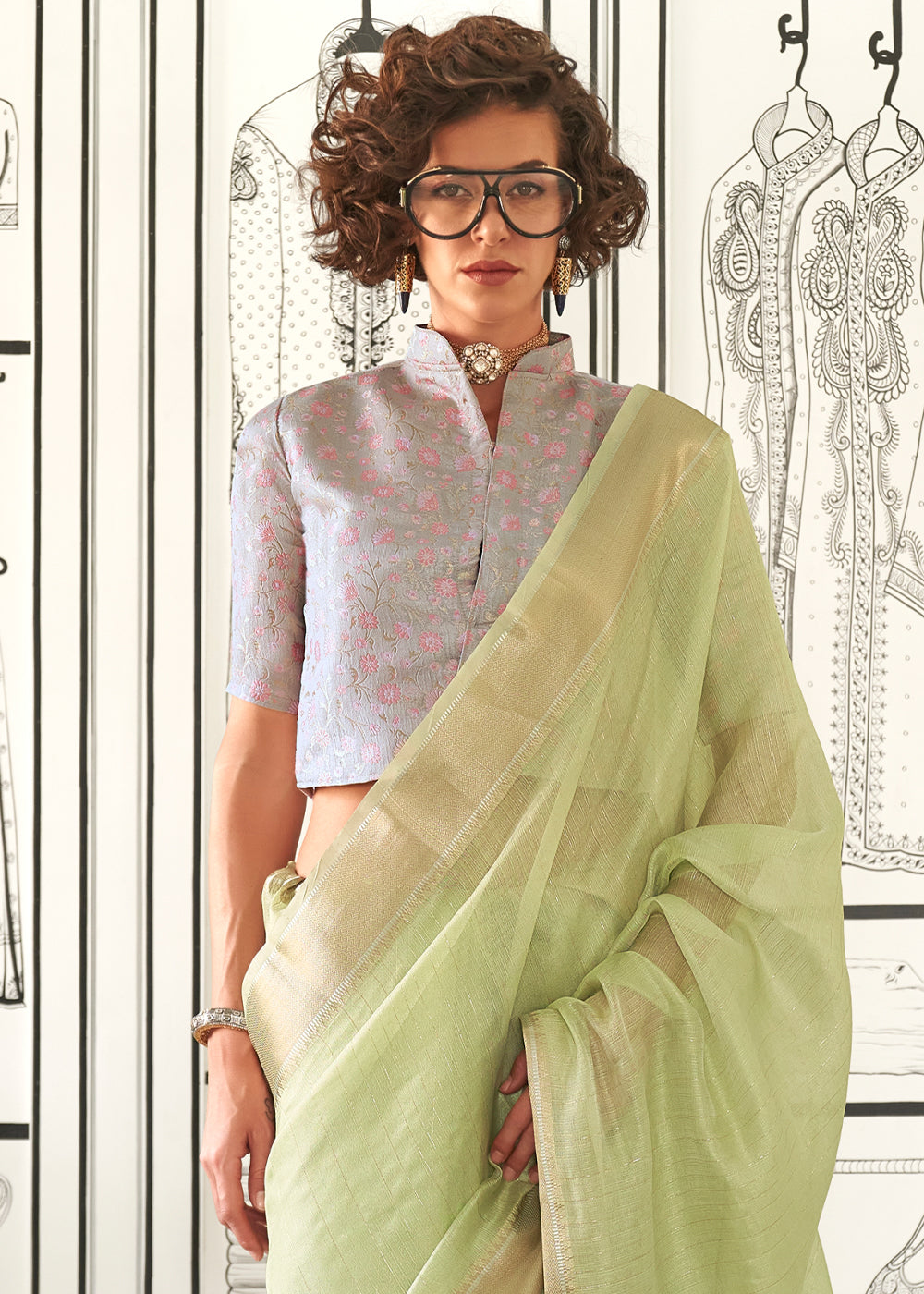 Light Green Chiffon Saree Having Handloom Weaving Border & All Over Zari Lining - qivii