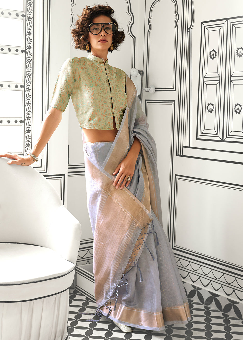 Pewter Grey Chiffon Saree Having Handloom Weaving Border & All Over Zari Lining - qivii