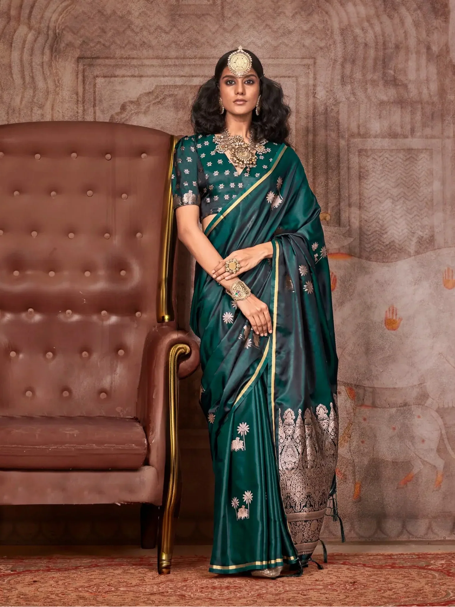 Dark Green Satin Handloom Zari Weaving Silk Saree - qivii