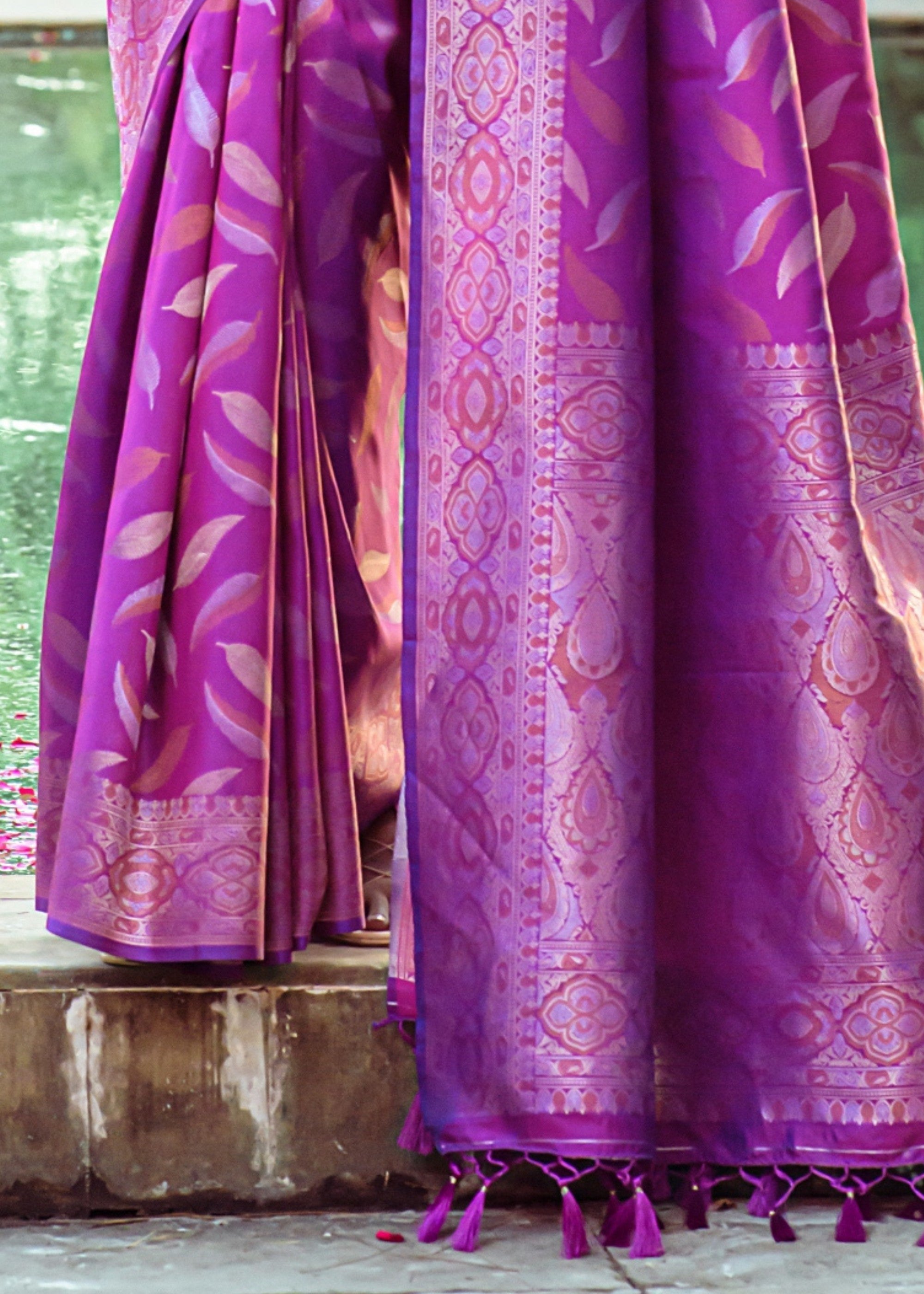 Electric Purple Zari Woven Silk Saree - qivii