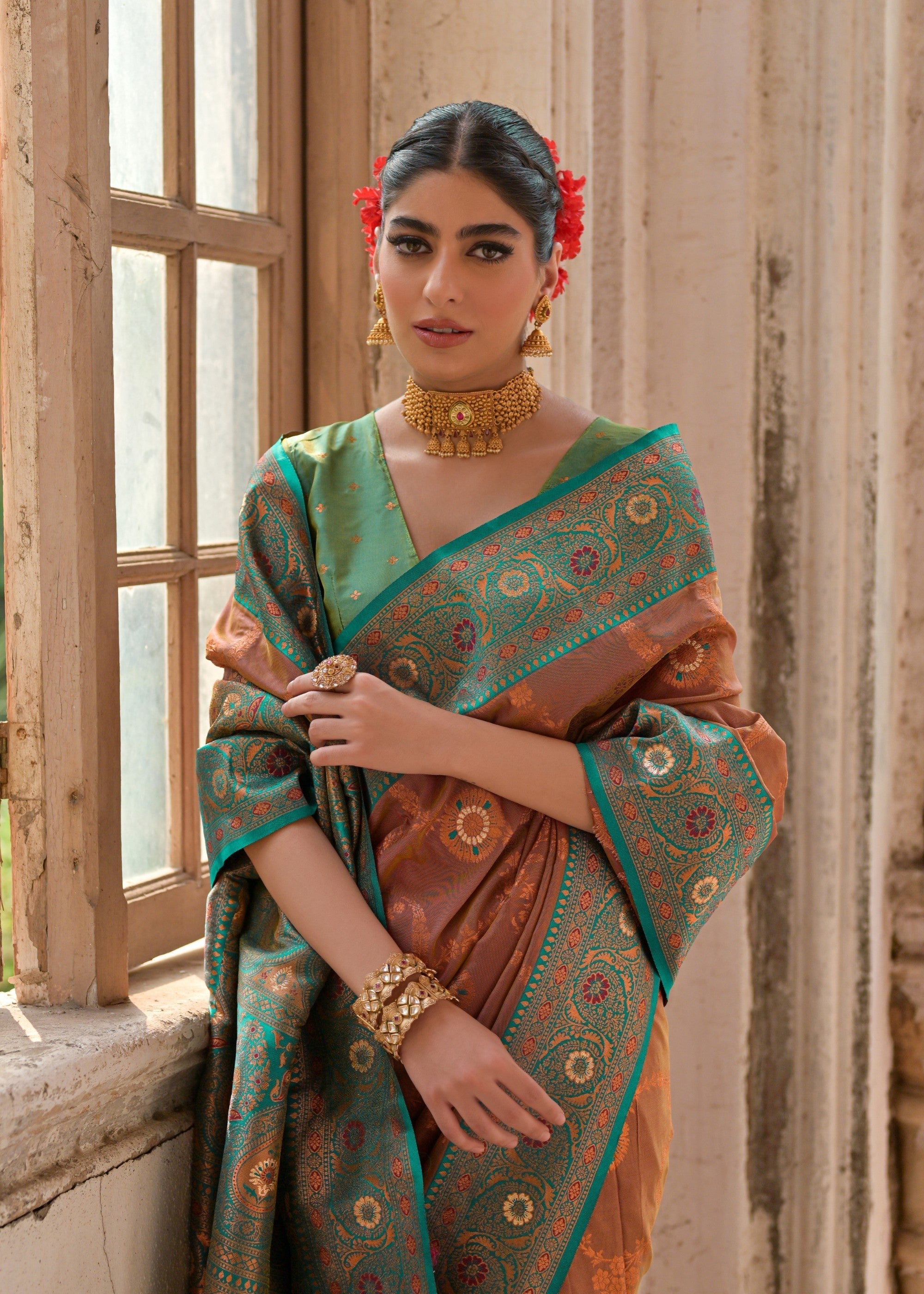 Coffee Brown All Over Flower Printed Zari Woven Banarasi Silk Saree With Contrast Pallu - qivii