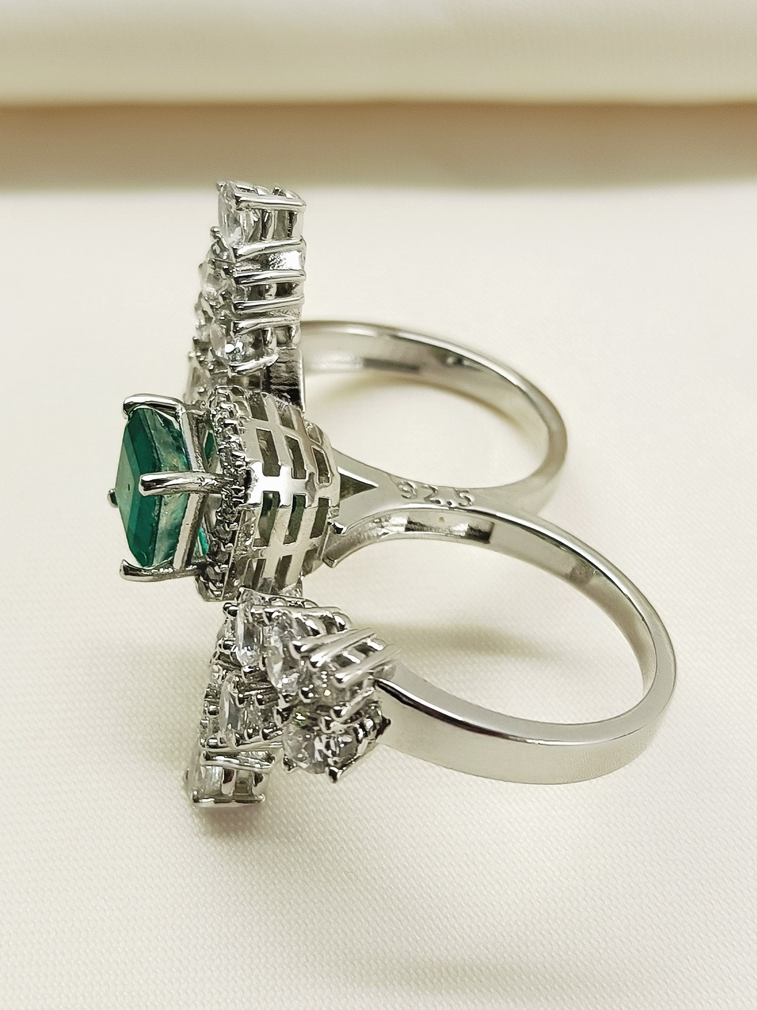 Penelope Green 92.5 Silver American Diamond Double Finger Ring - qivii