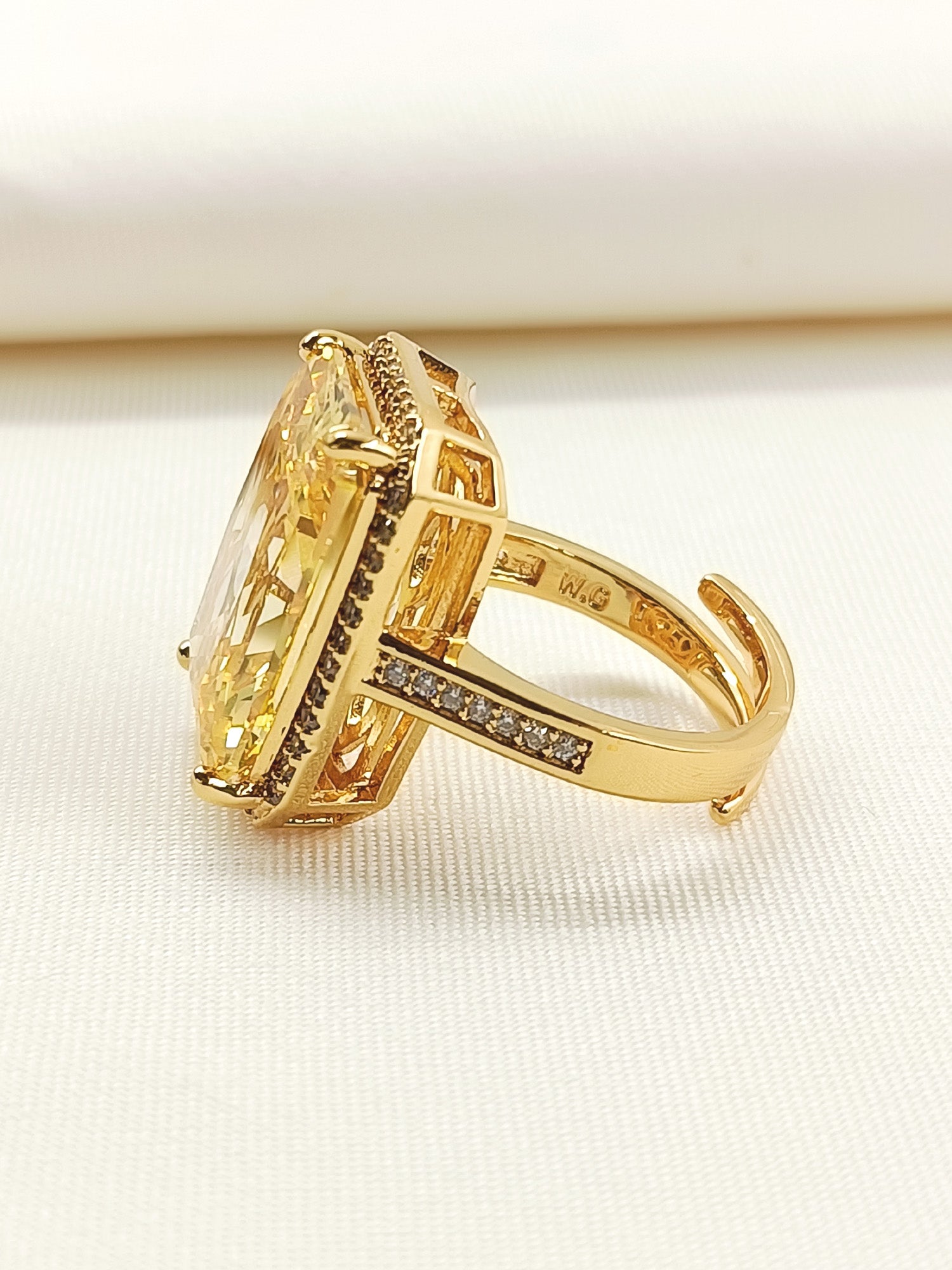 Farisha Yellow American Diamond Finger Ring