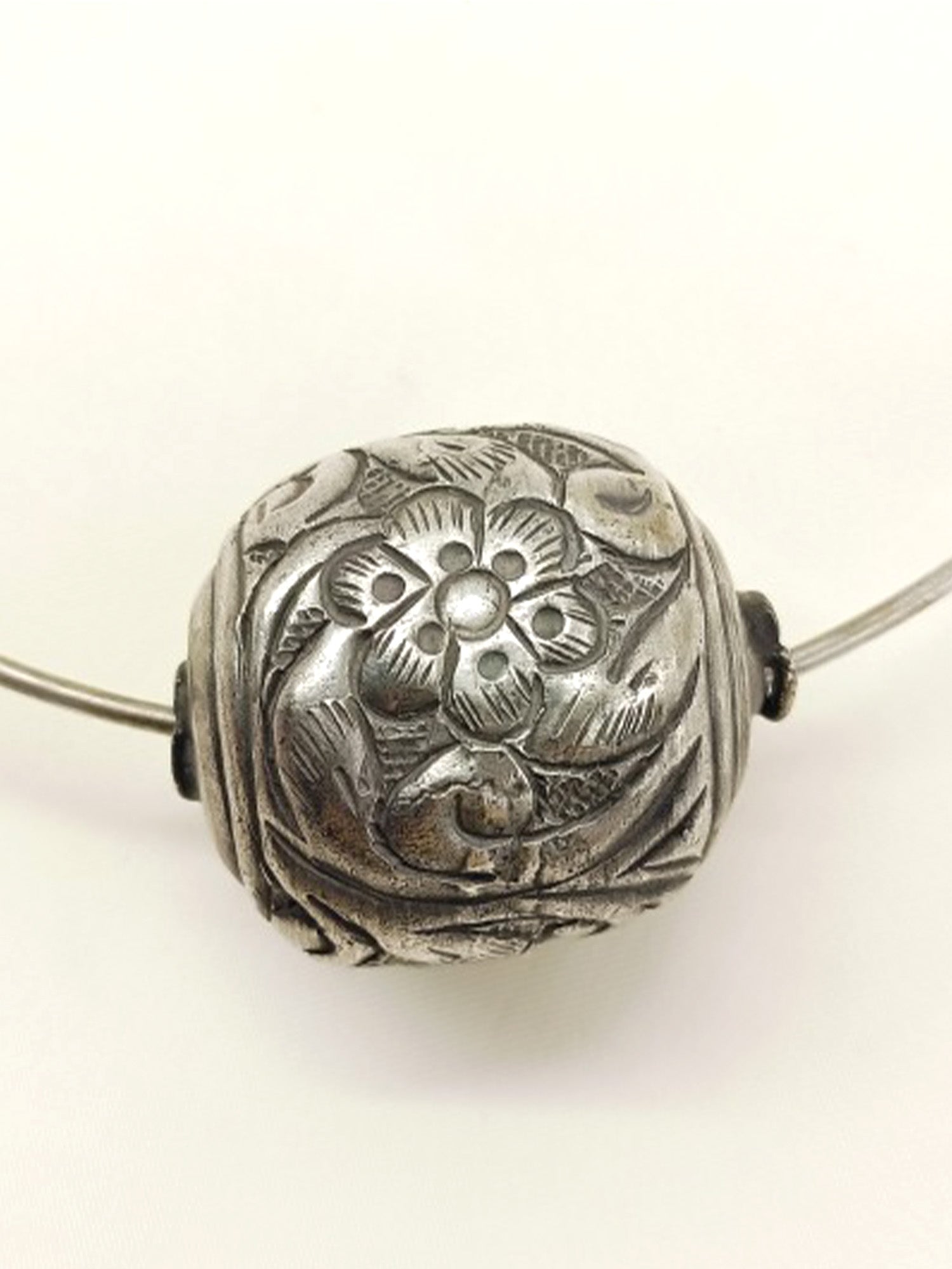 Kia German Silver Oxidized Hasli Style Neckpiece