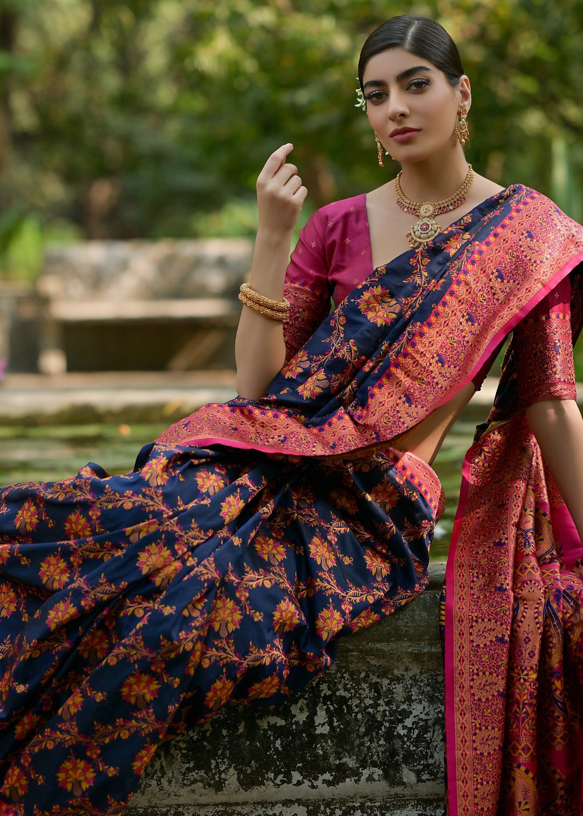 Navy Blue Thread Woven Pashmina Silk Saree With Heavy Thread Woven Pallu - qivii