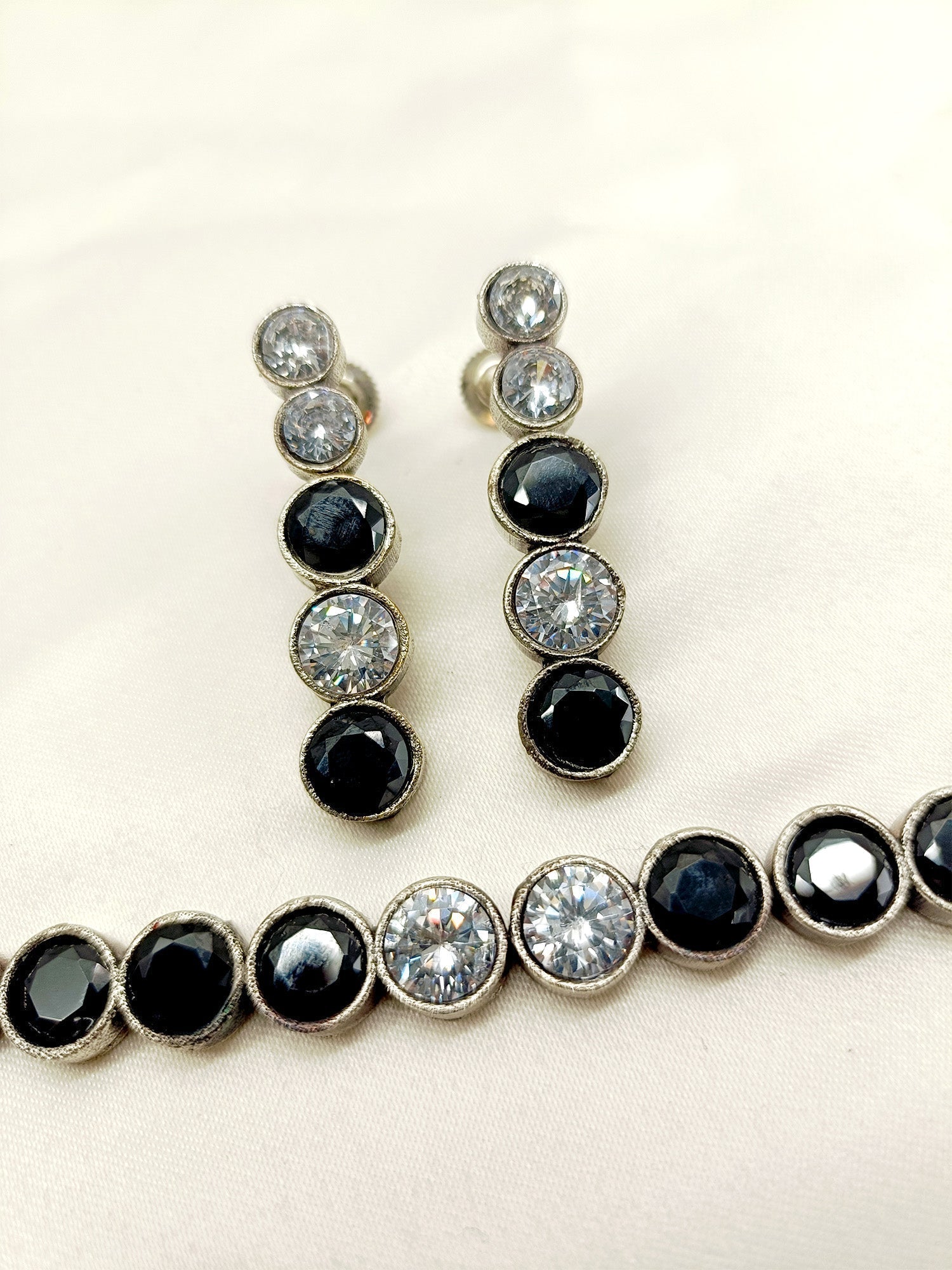 Pooja Black Oxidized Necklace Set - qivii