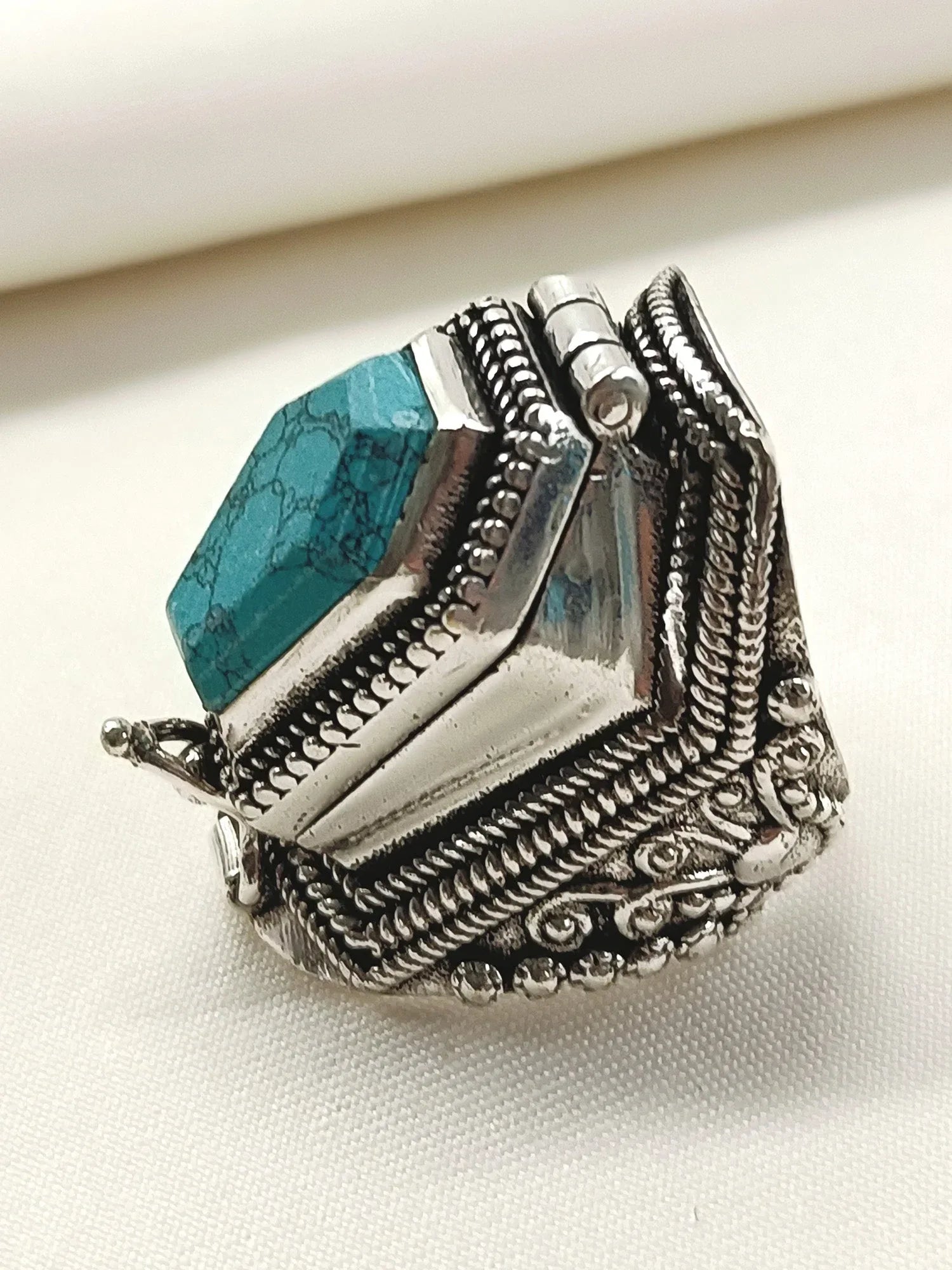 Shivi Firozi Western Finger Ring
