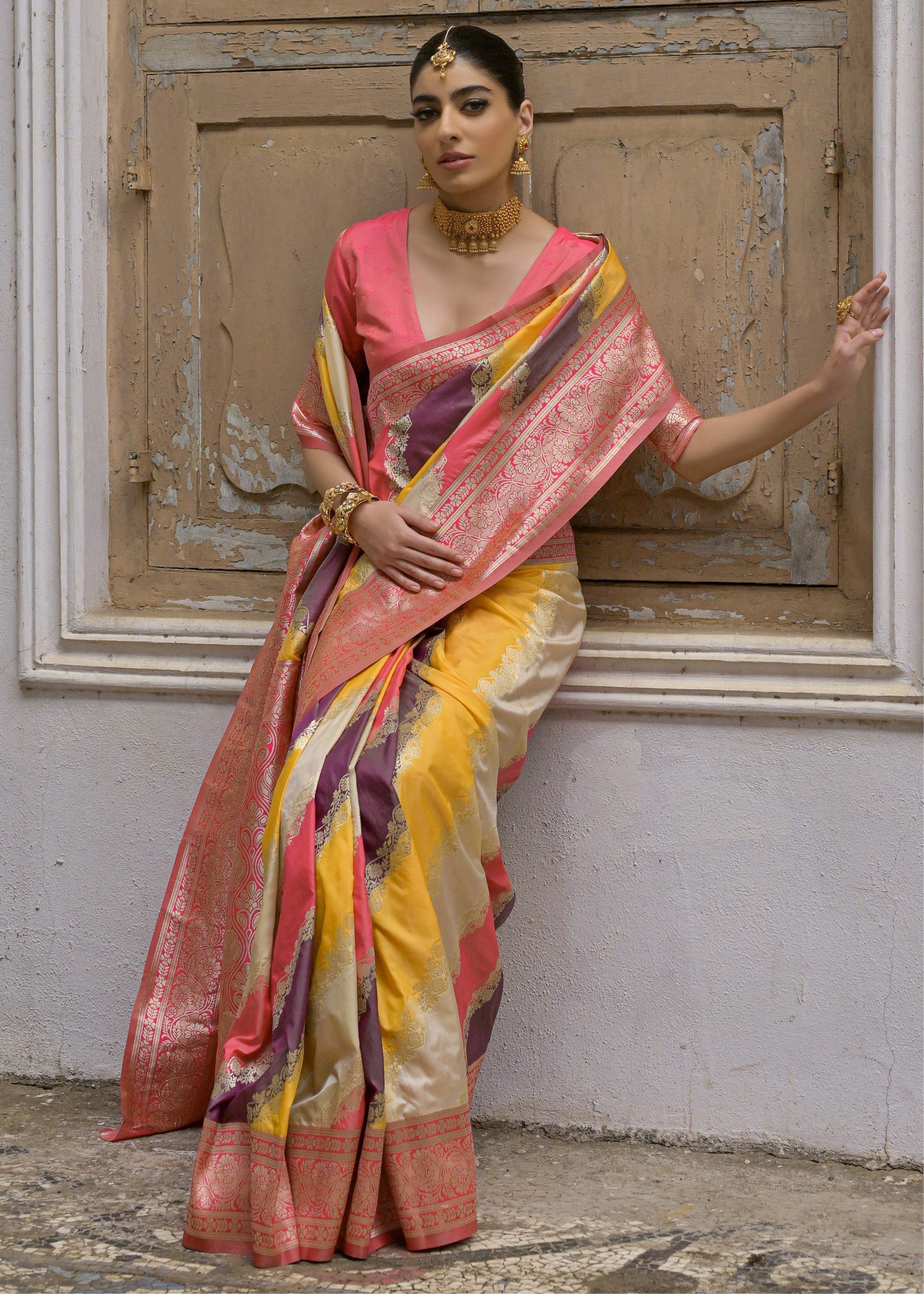 Yellow Leriya Zari Woven Saree With Contrast Pallu - qivii
