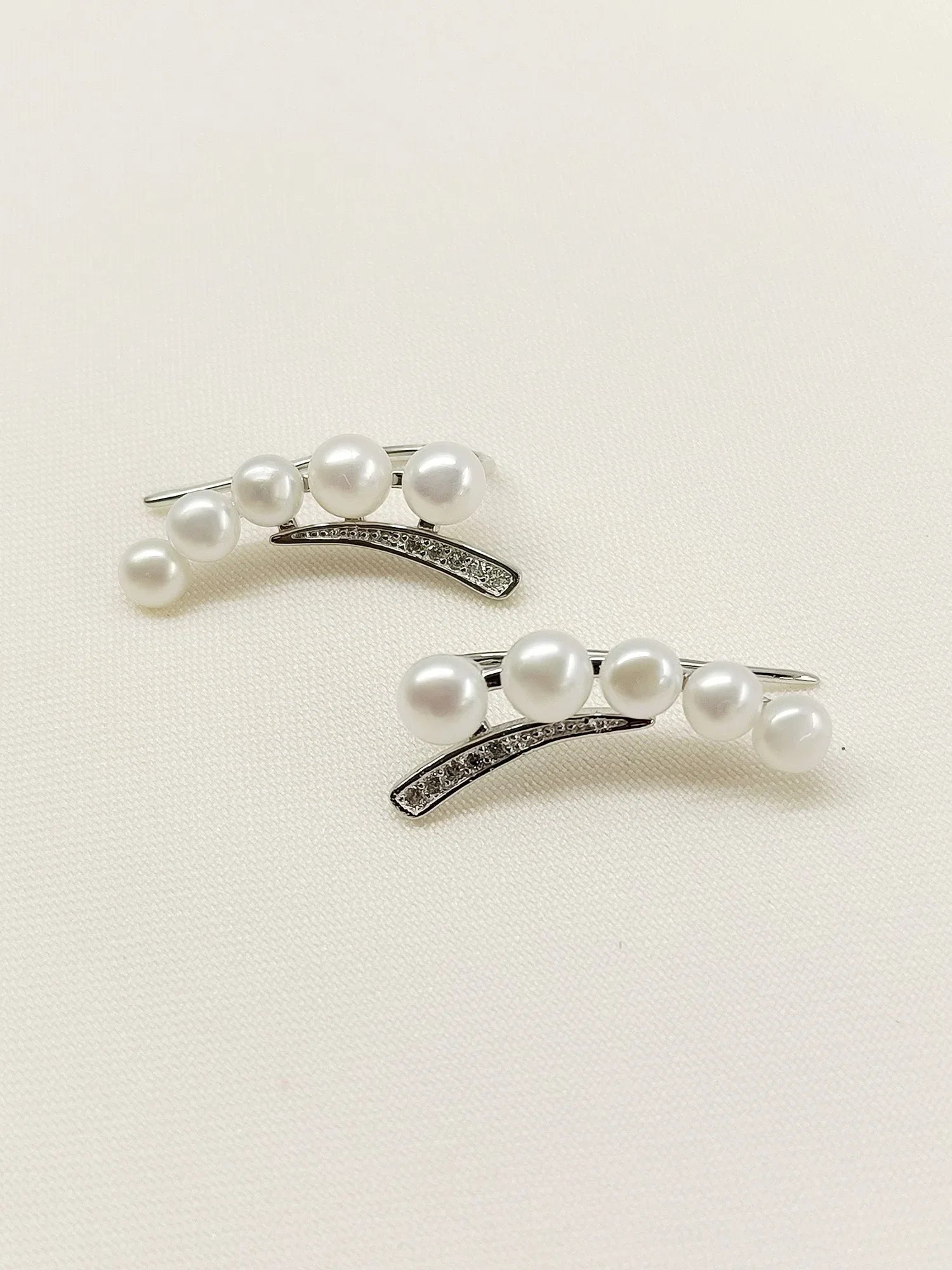 Yashi 92.5 Silver Swarovski Stone Earcuffs