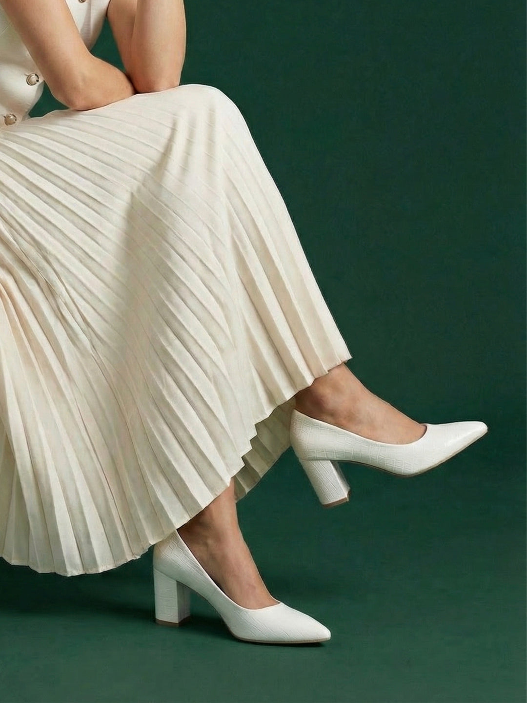 Vespara Heels