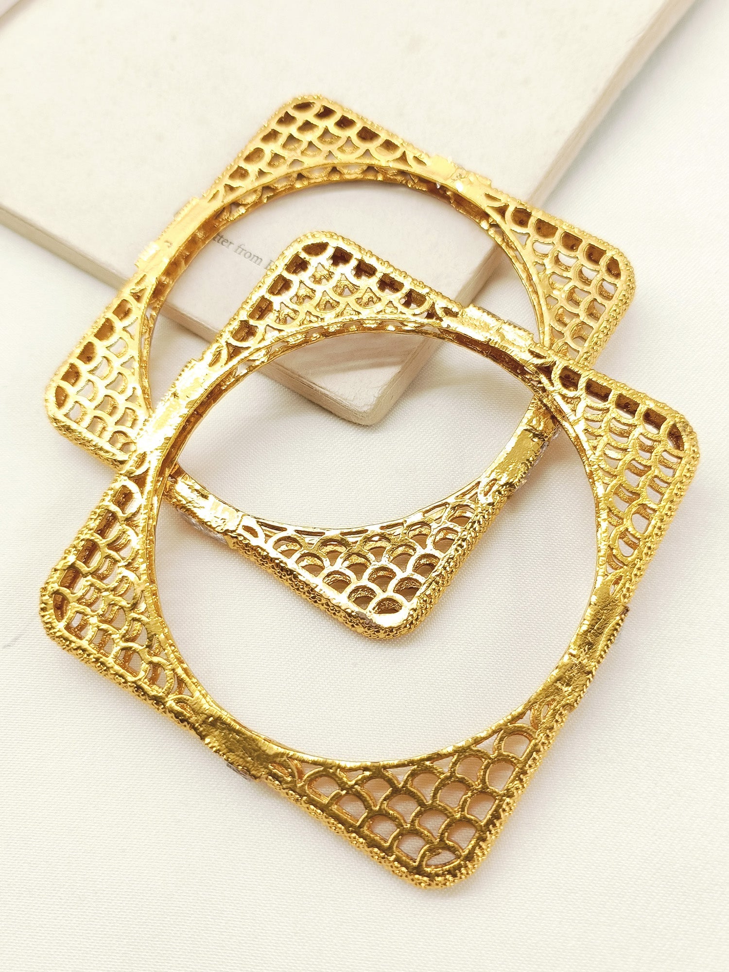 Amodini White Antique Bangles