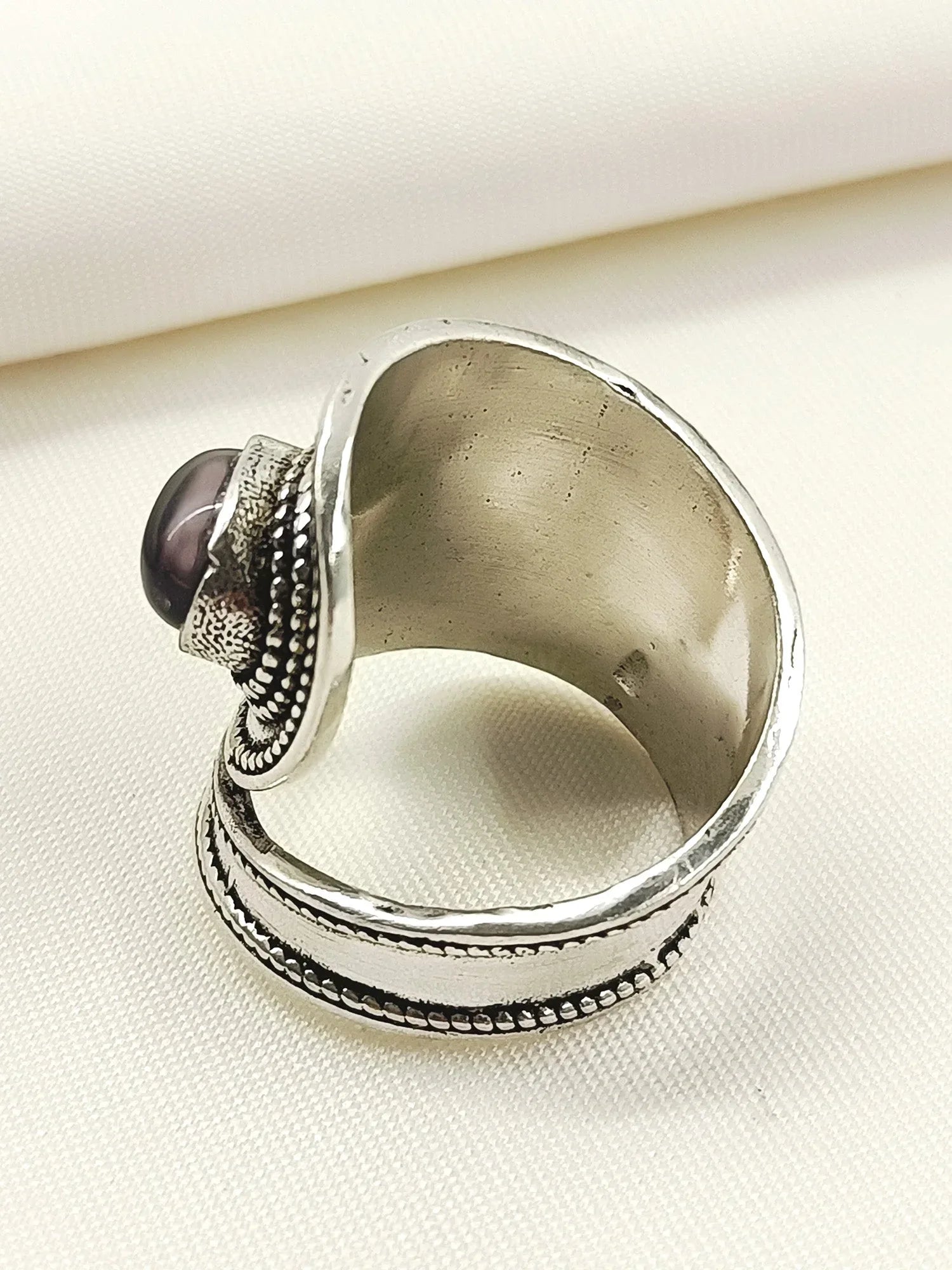 Tamara Purple Western Finger Ring