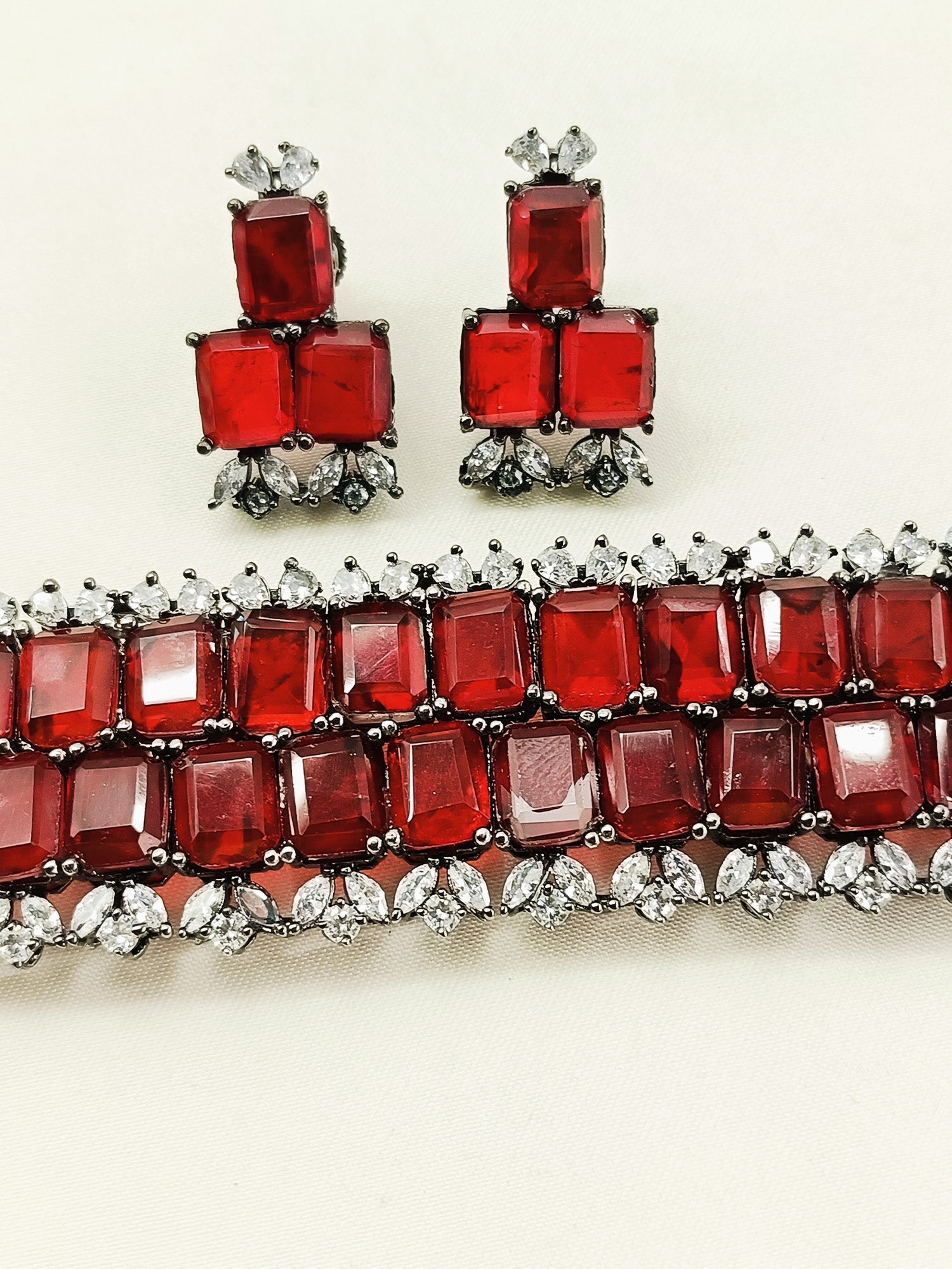 Indra Maroon Victorian Choker Set